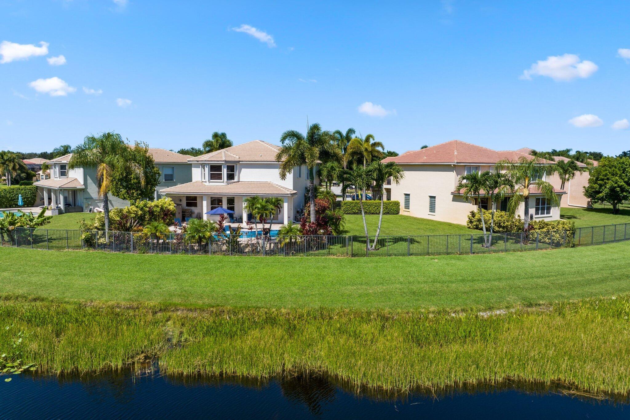 8537 Shallowbrook Cove