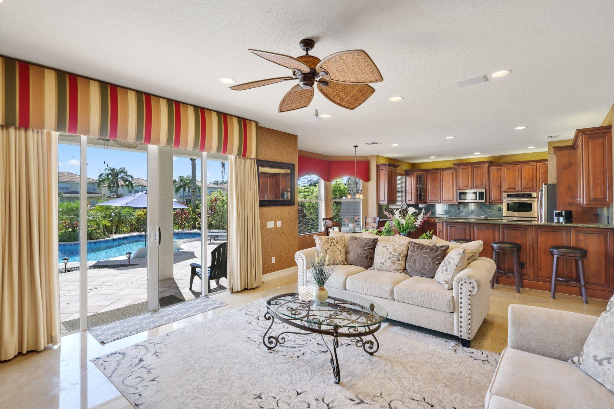 8537 Shallowbrook Cove