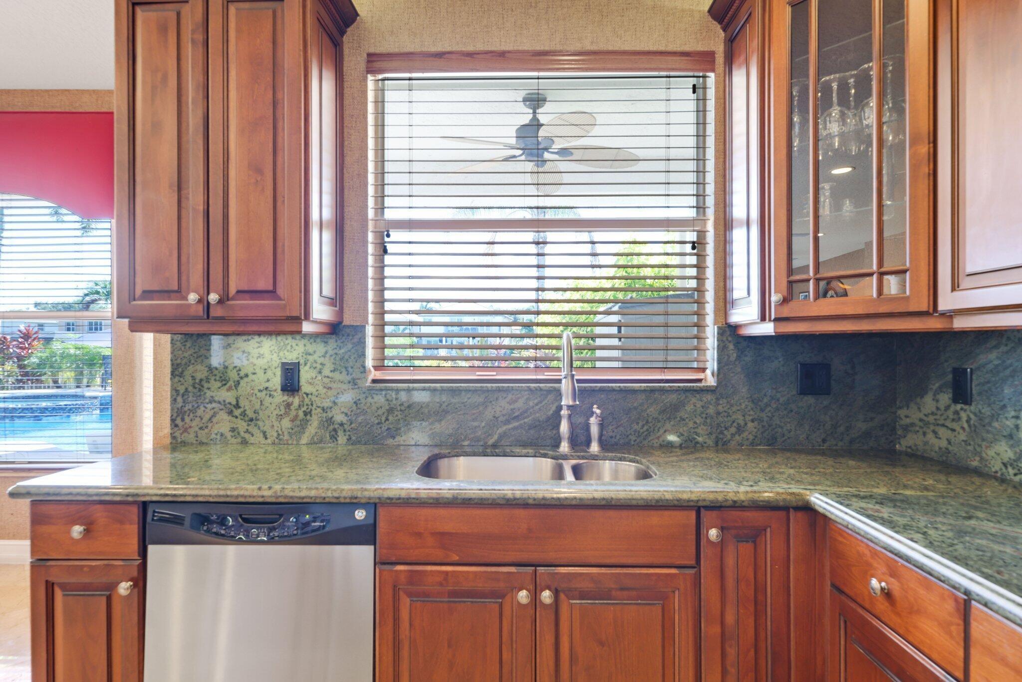 8537 Shallowbrook Cove