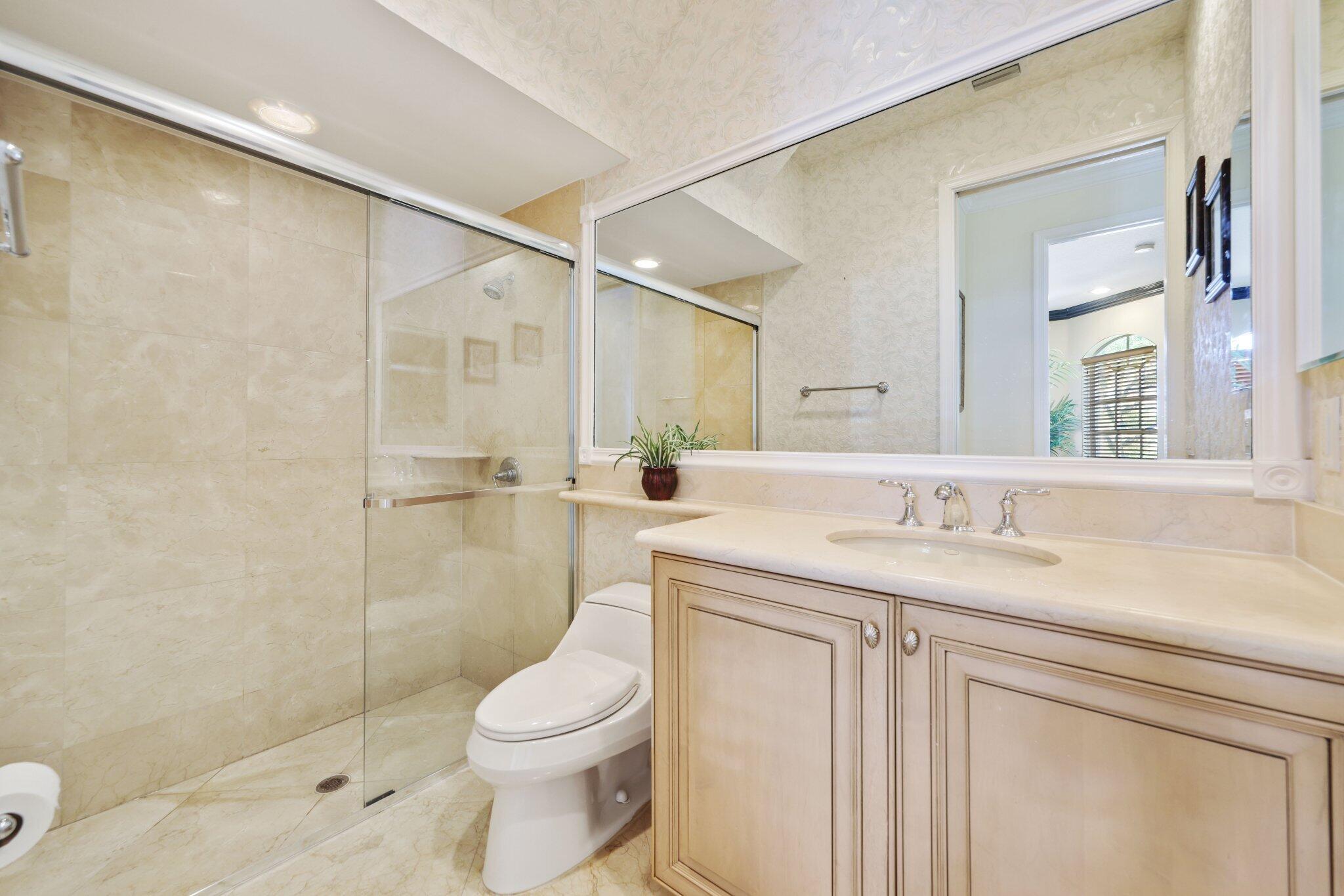 8537 Shallowbrook Cove