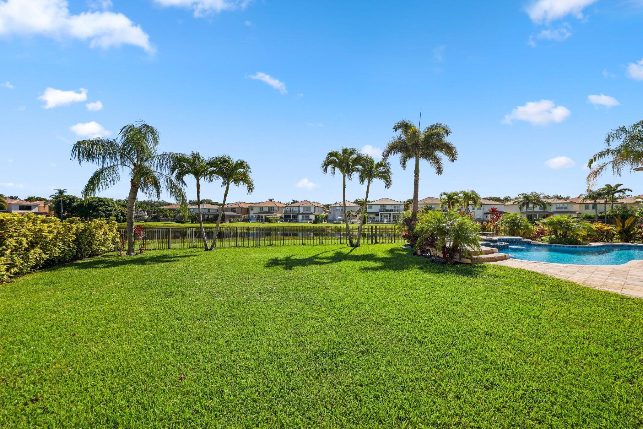 8537 Shallowbrook Cove