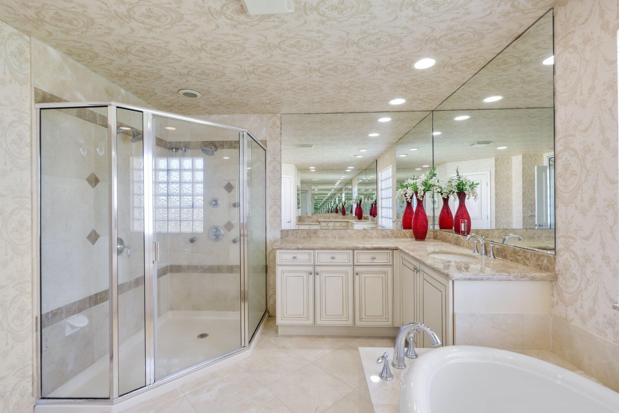 8537 Shallowbrook Cove
