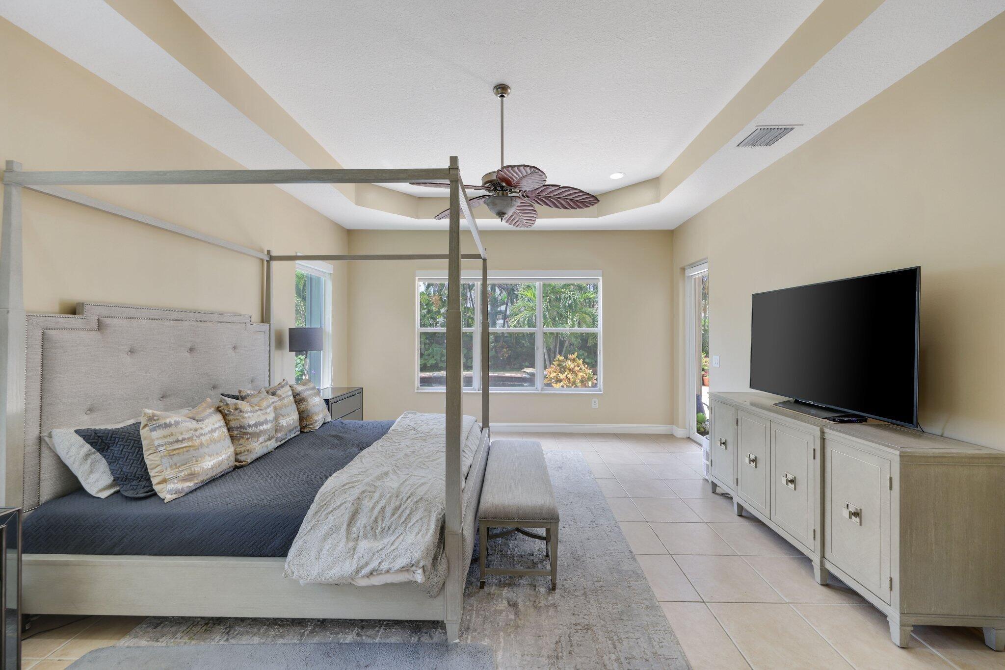 8888 Rockridge Glen Cove