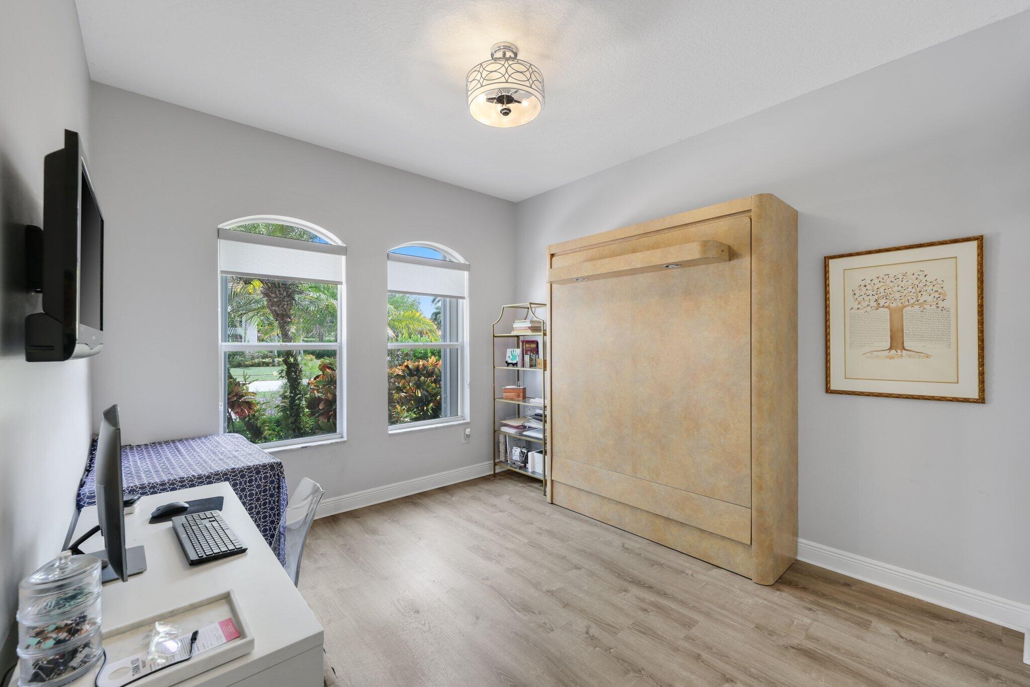 8888 Rockridge Glen Cove