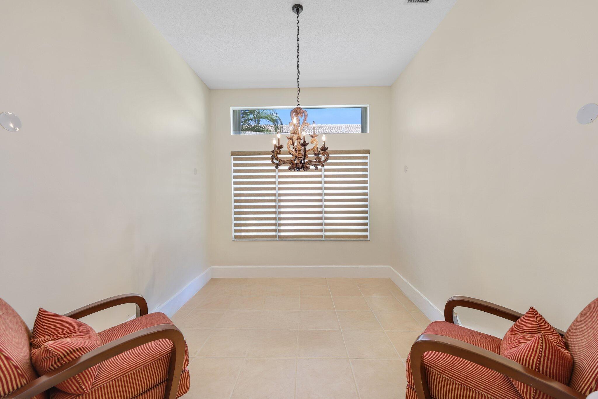 8888 Rockridge Glen Cove