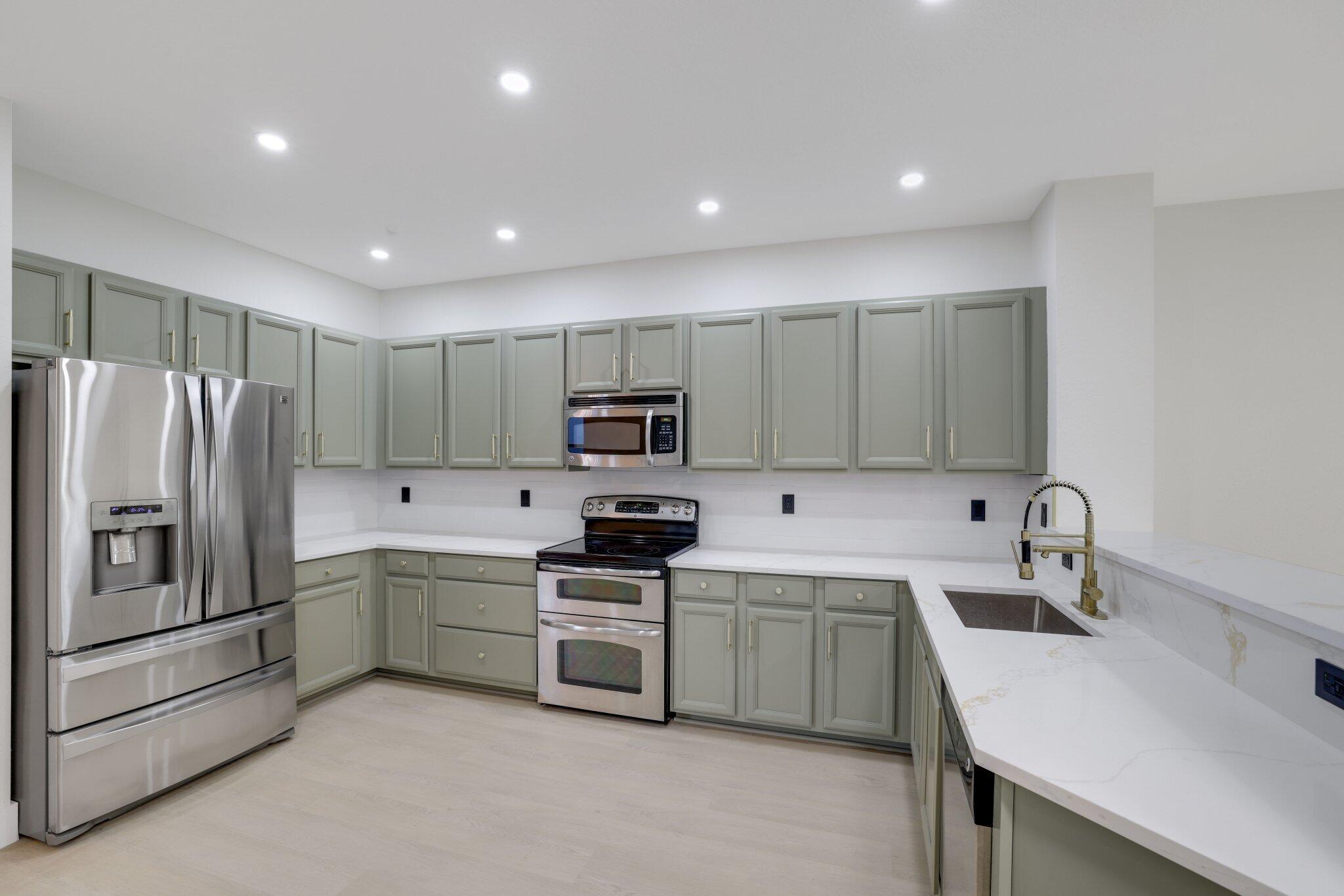 9581 Cobblestone Creek Drive