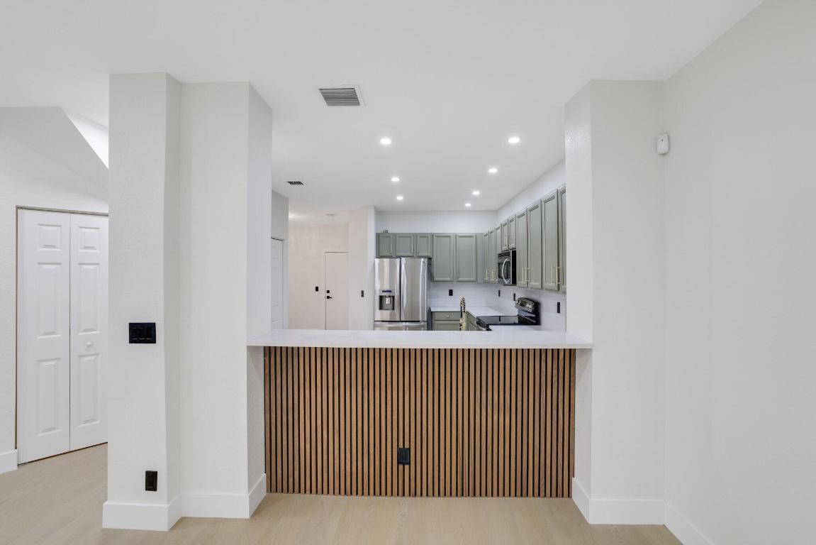 9581 Cobblestone Creek Drive