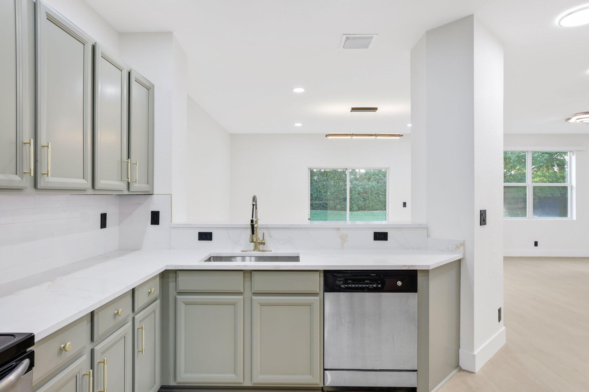 9581 Cobblestone Creek Drive