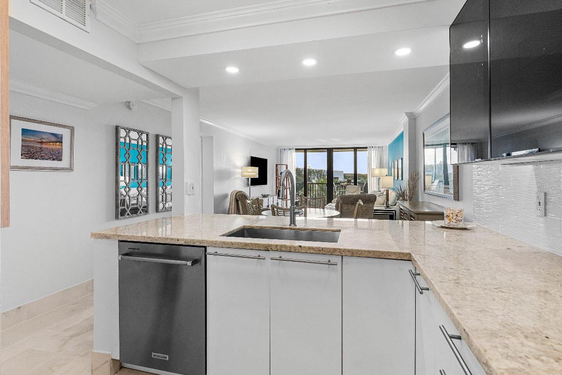 14 Royal Palm Way 5010, Boca Raton Unit: 5010