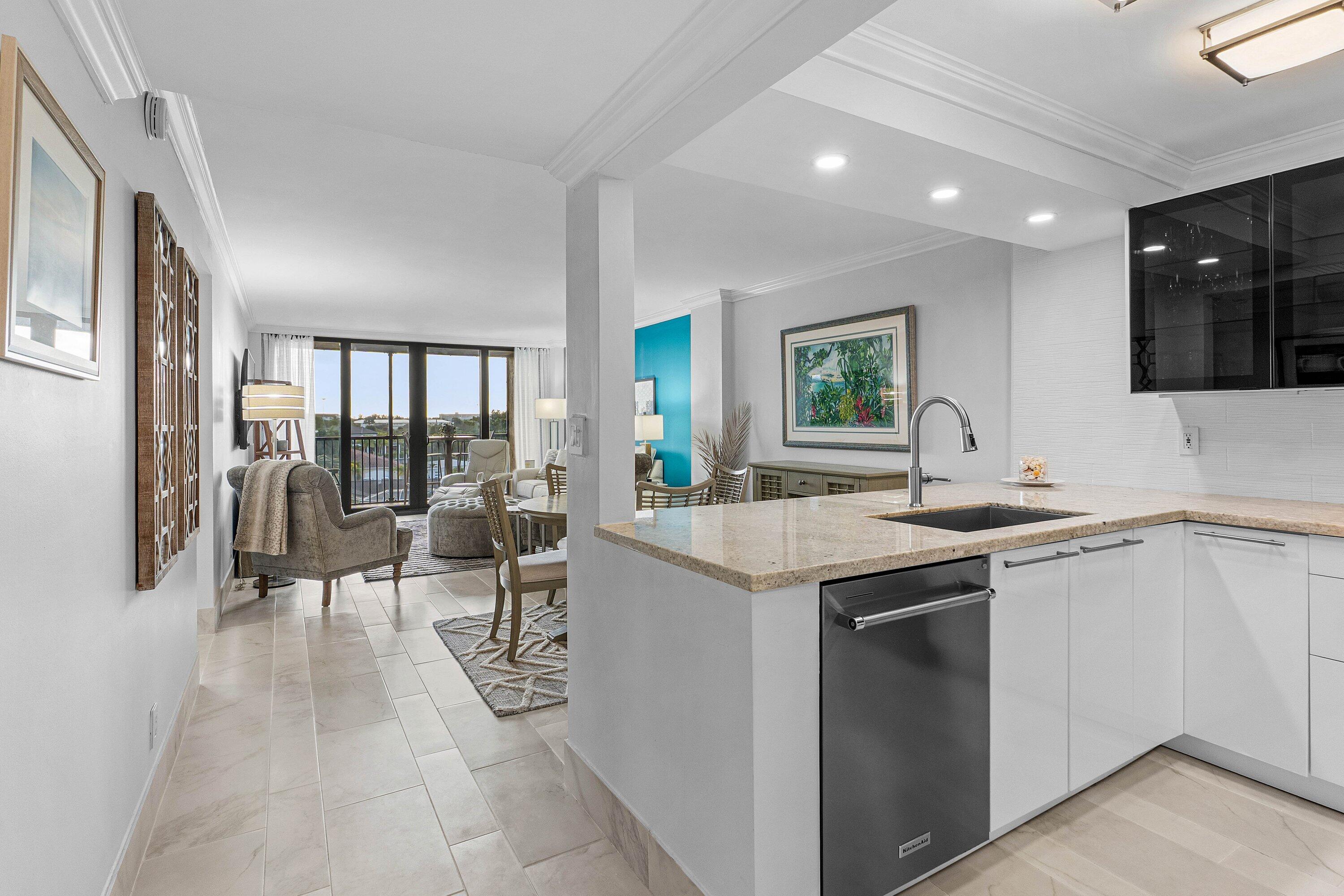 14 Royal Palm Way 5010, Boca Raton Unit: 5010