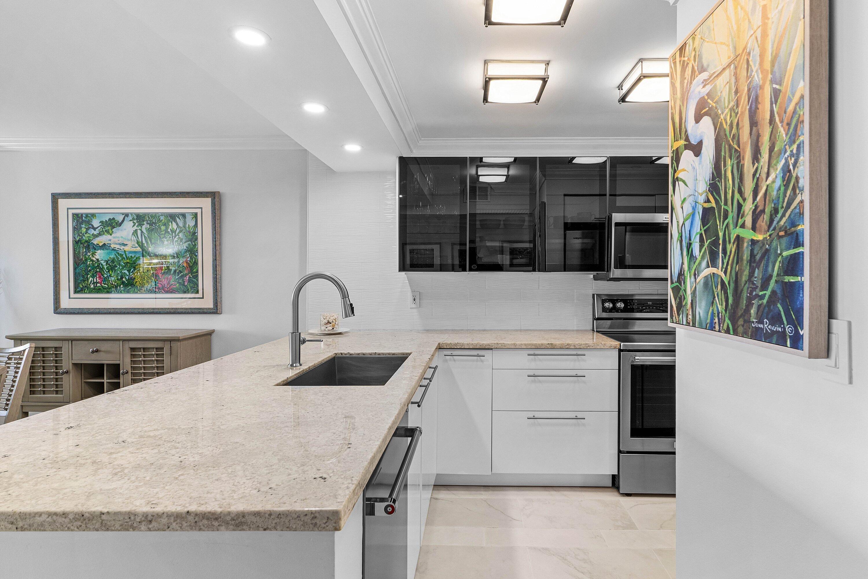 14 Royal Palm Way 5010, Boca Raton Unit: 5010