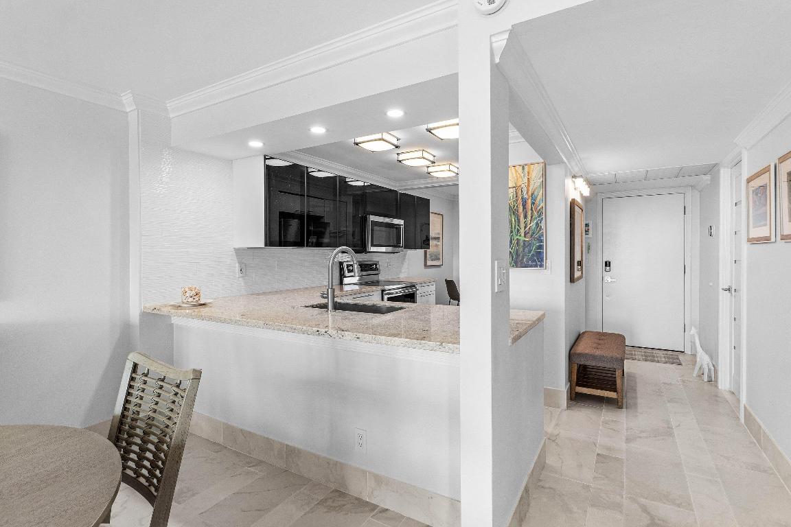 14 Royal Palm Way 5010, Boca Raton Unit: 5010