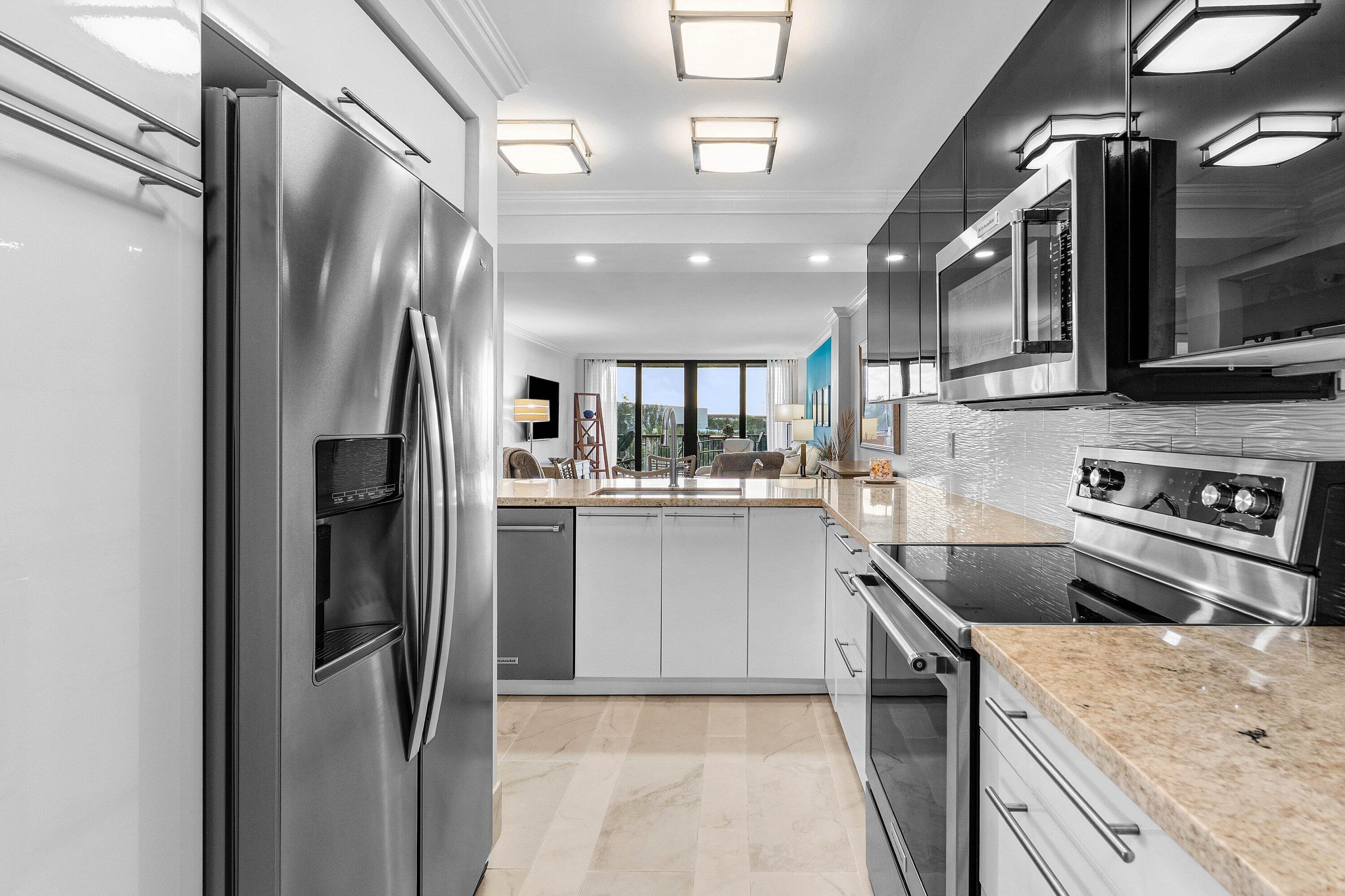 14 Royal Palm Way 5010, Boca Raton Unit: 5010