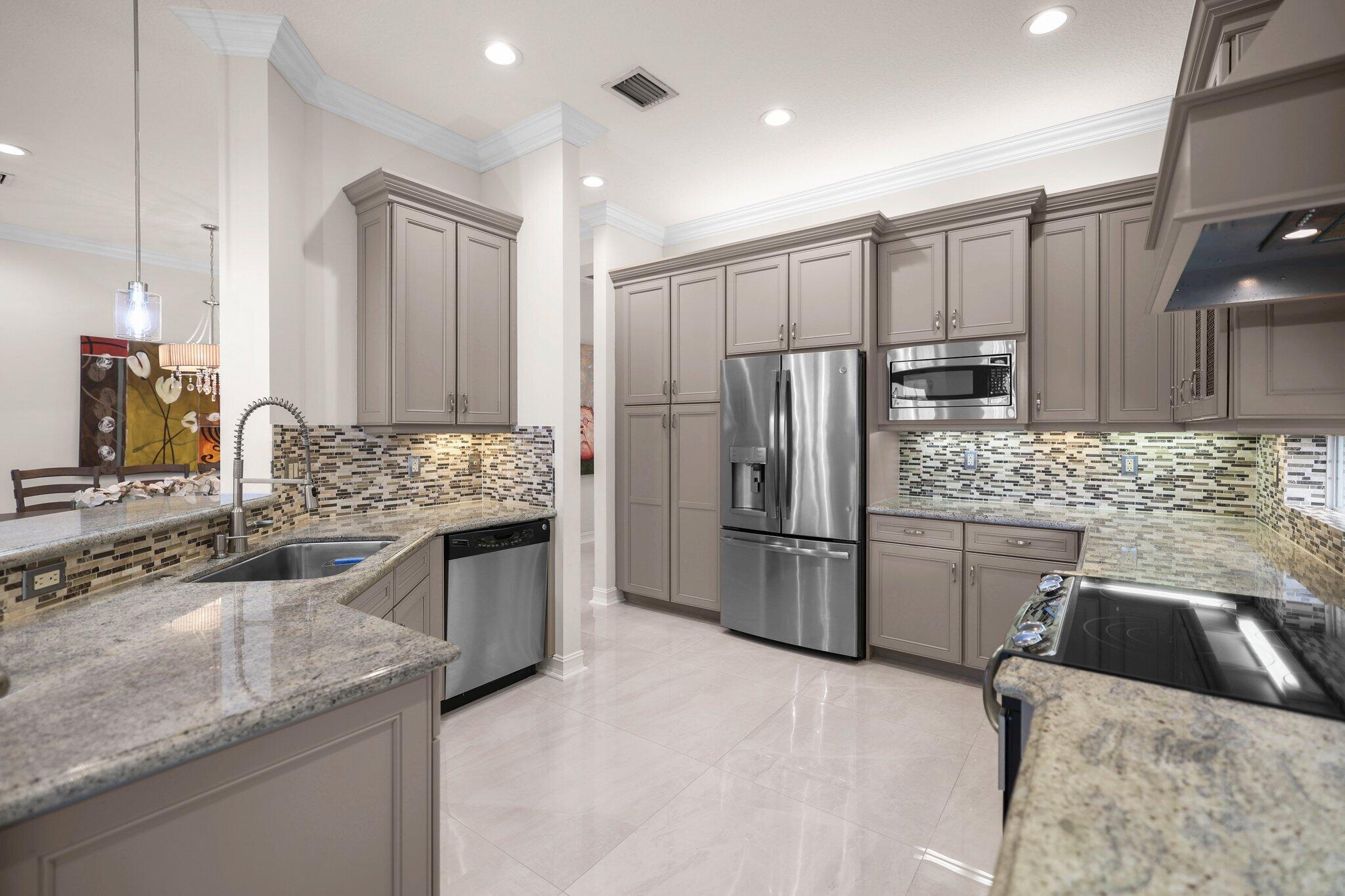 8408 Serena Creek Avenue