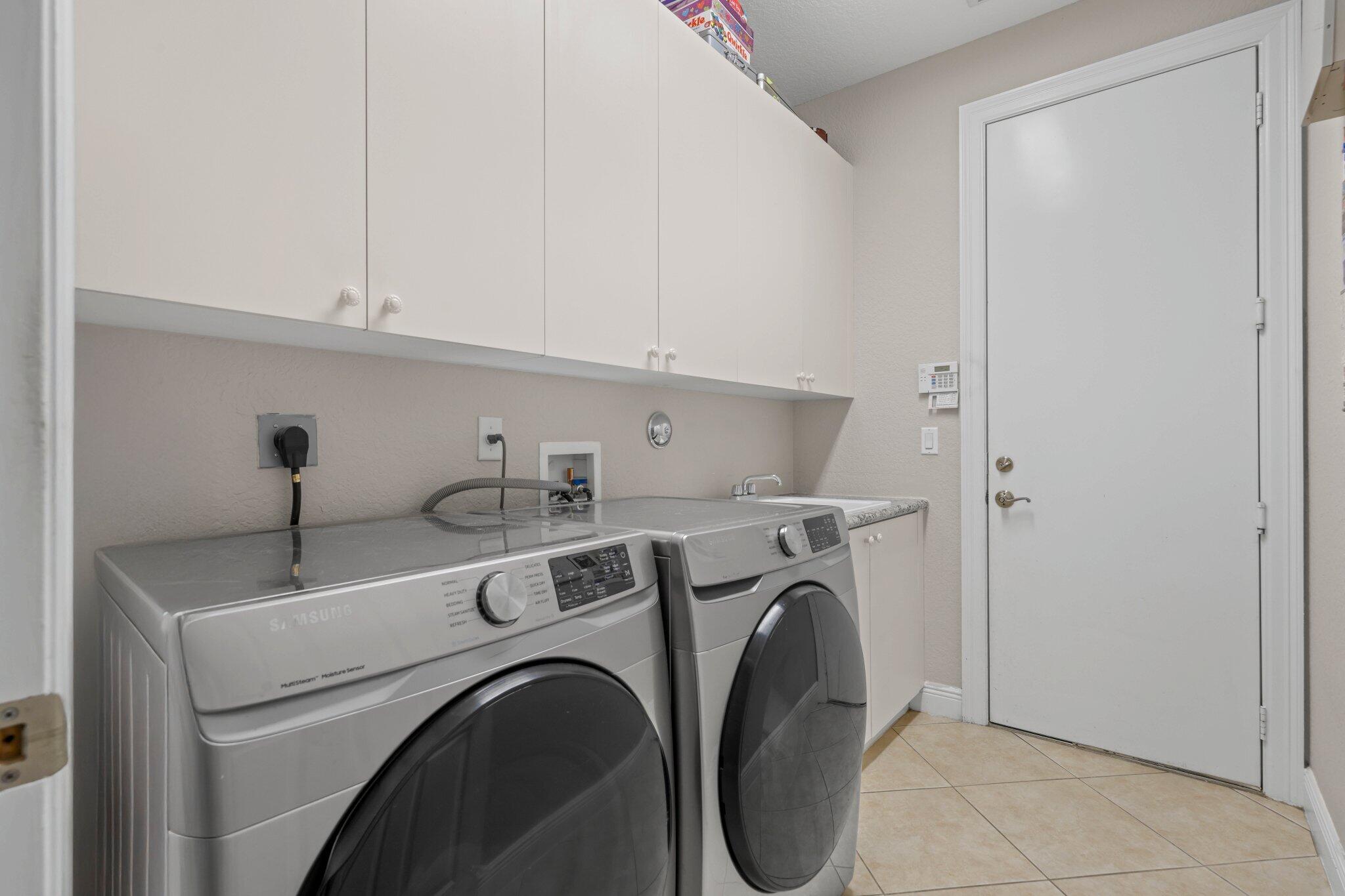 10812 Castle Oak Drive