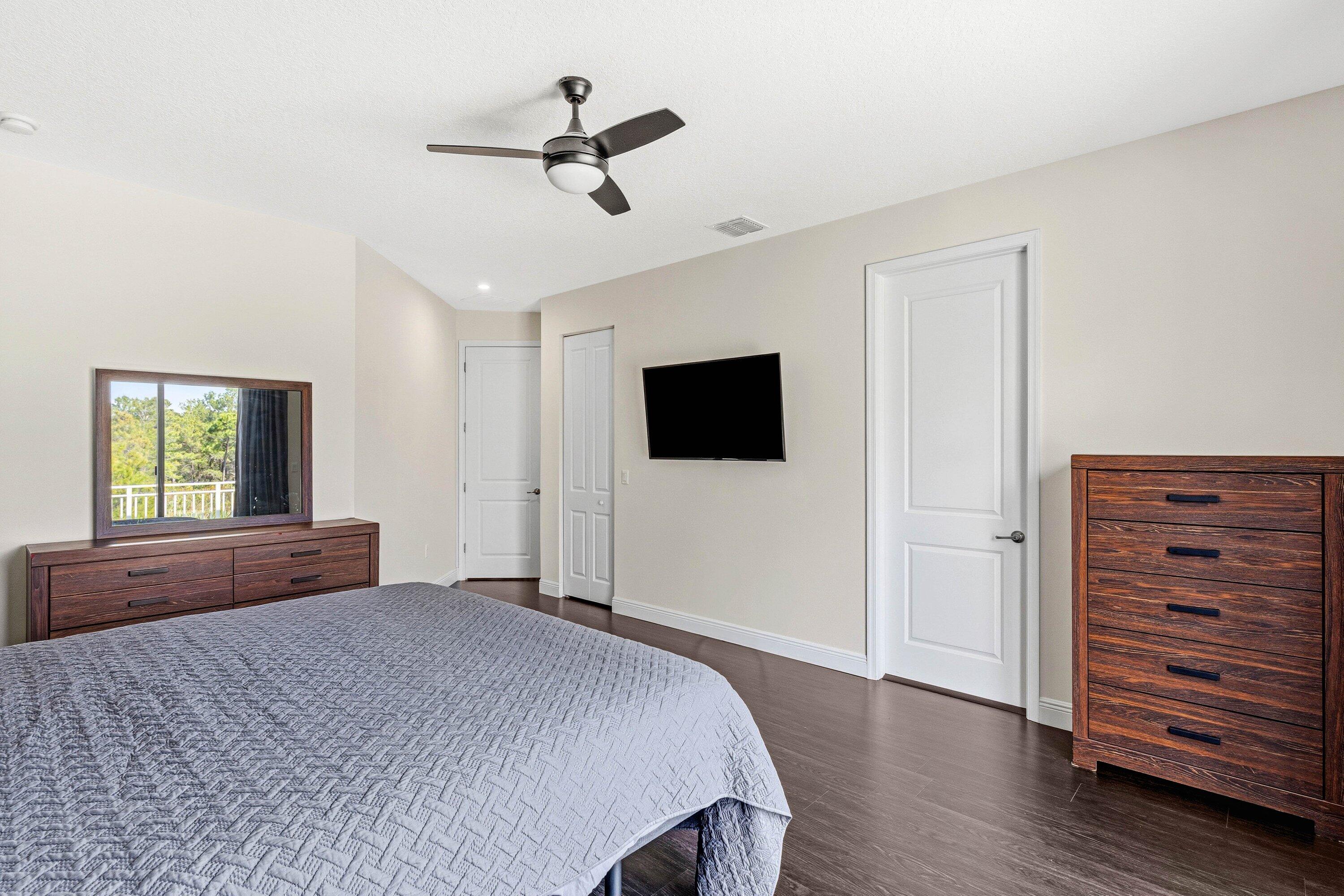 4853 NW 16th Terrace