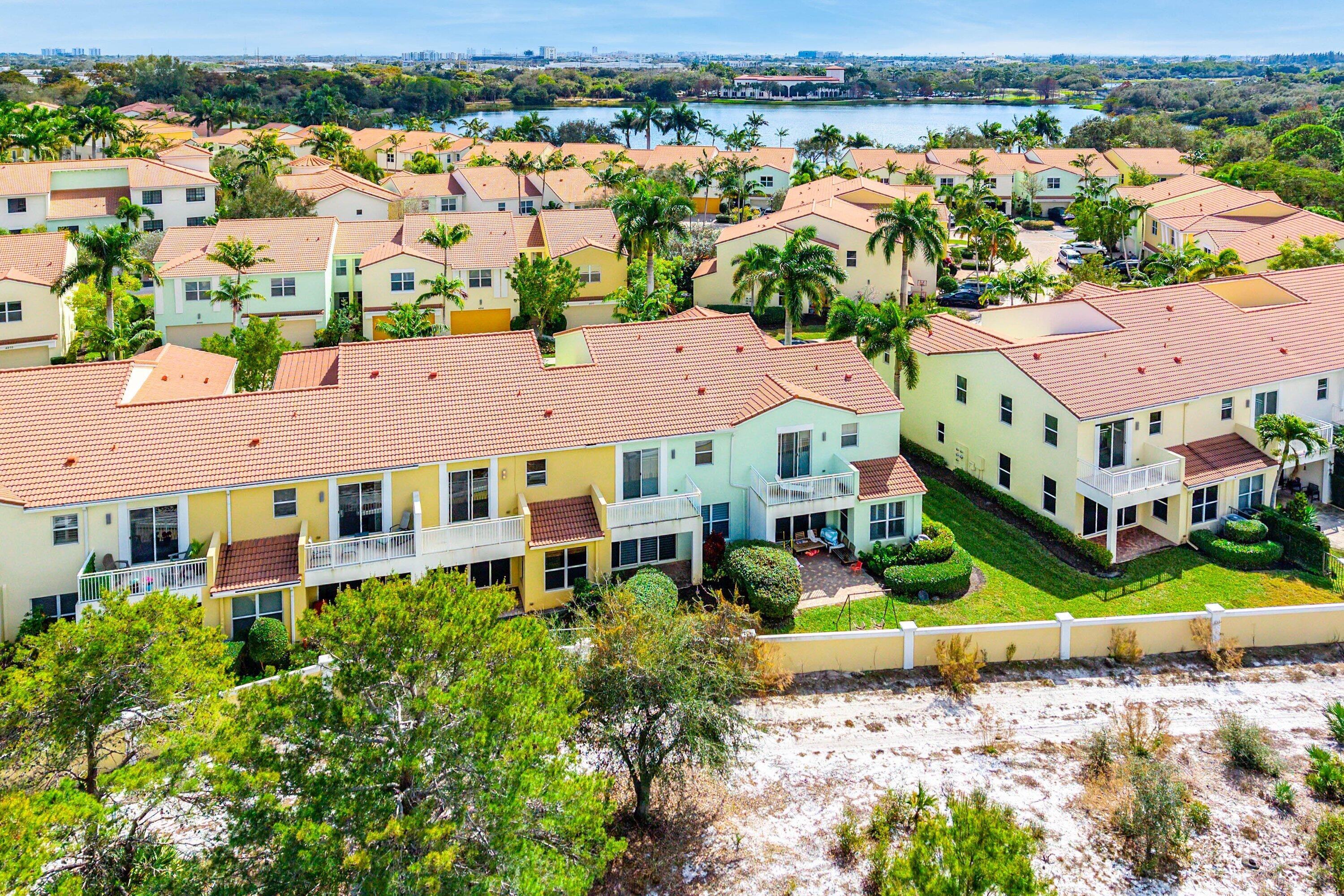 4853 NW 16th Terrace