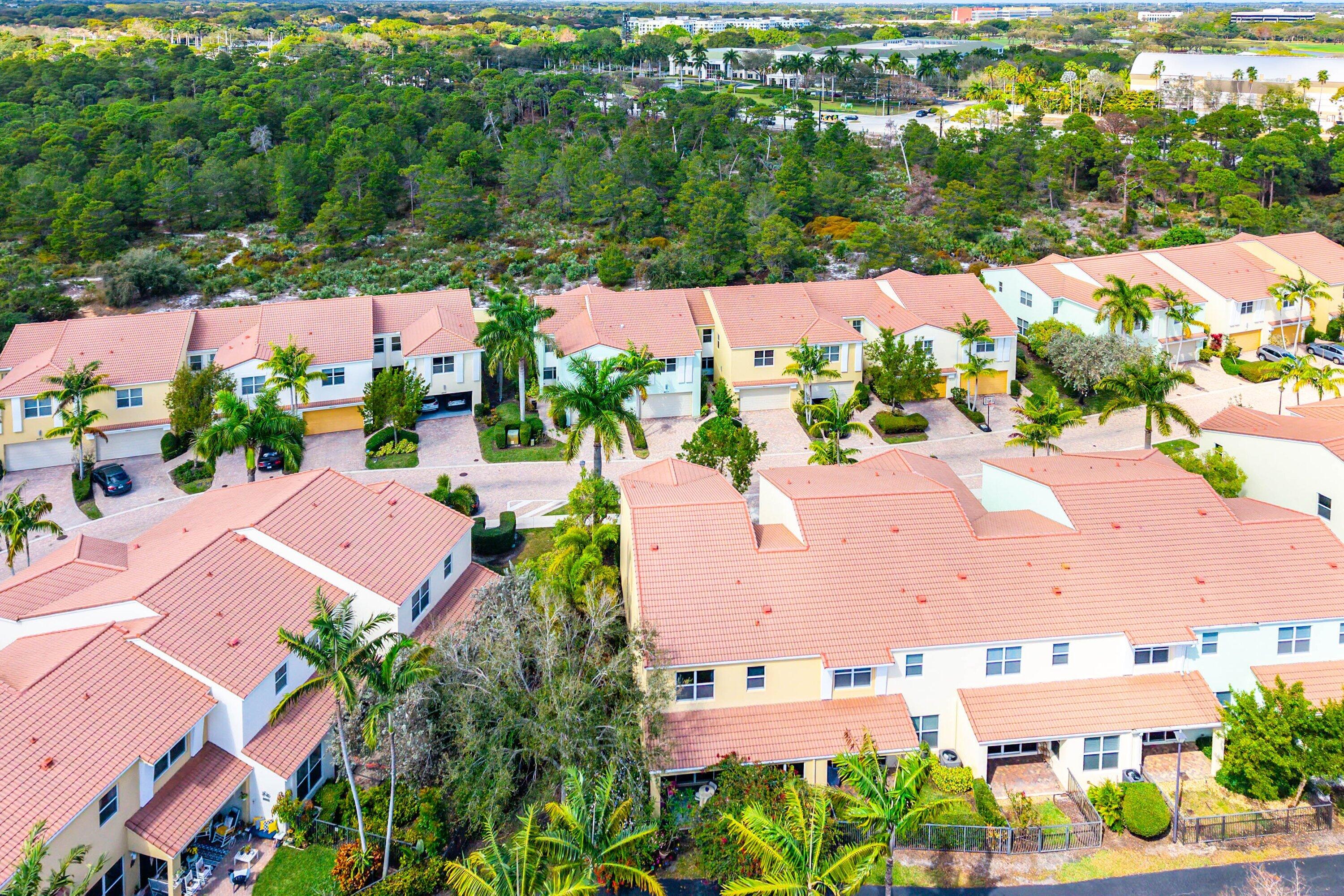 4853 NW 16th Terrace