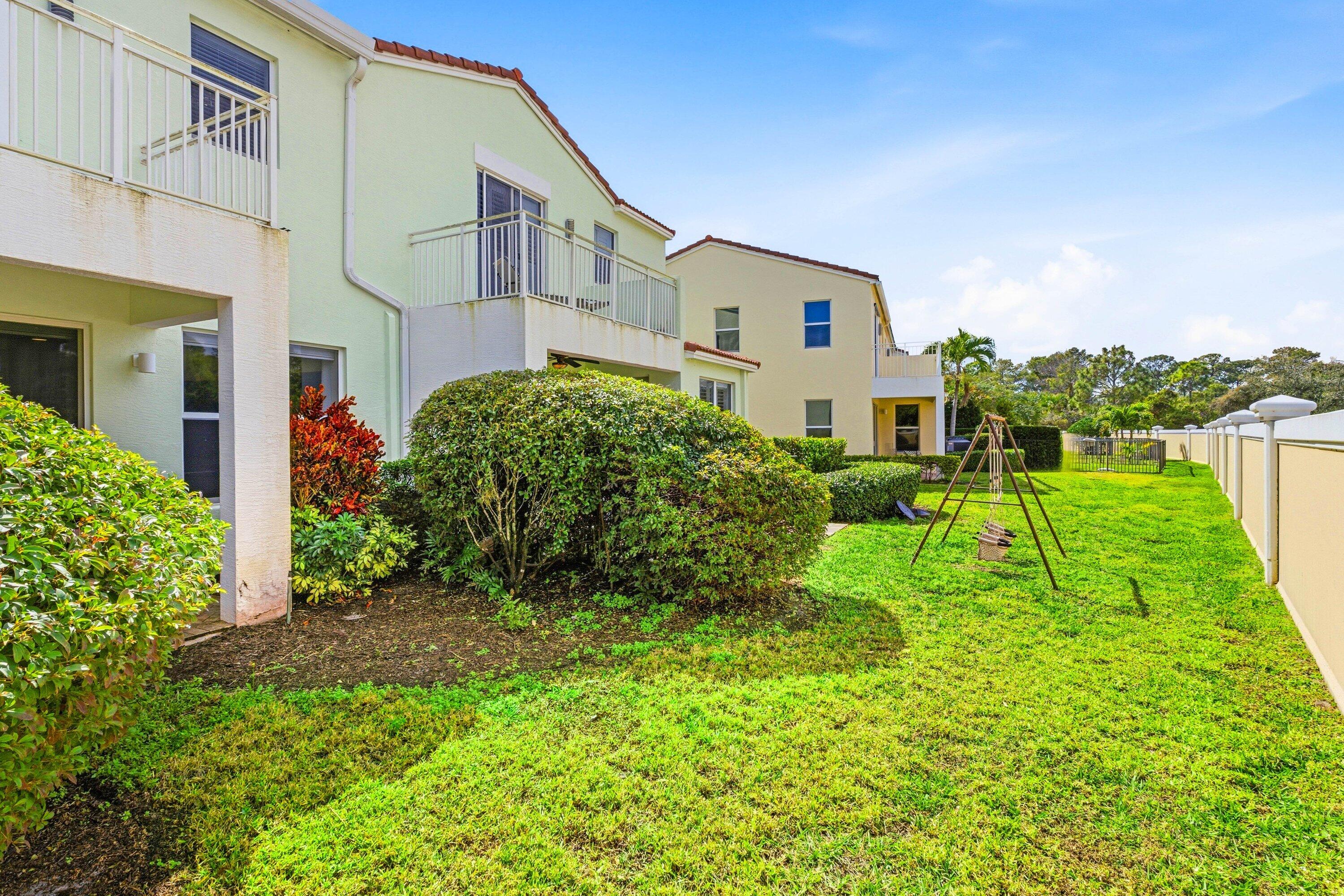 4853 NW 16th Terrace