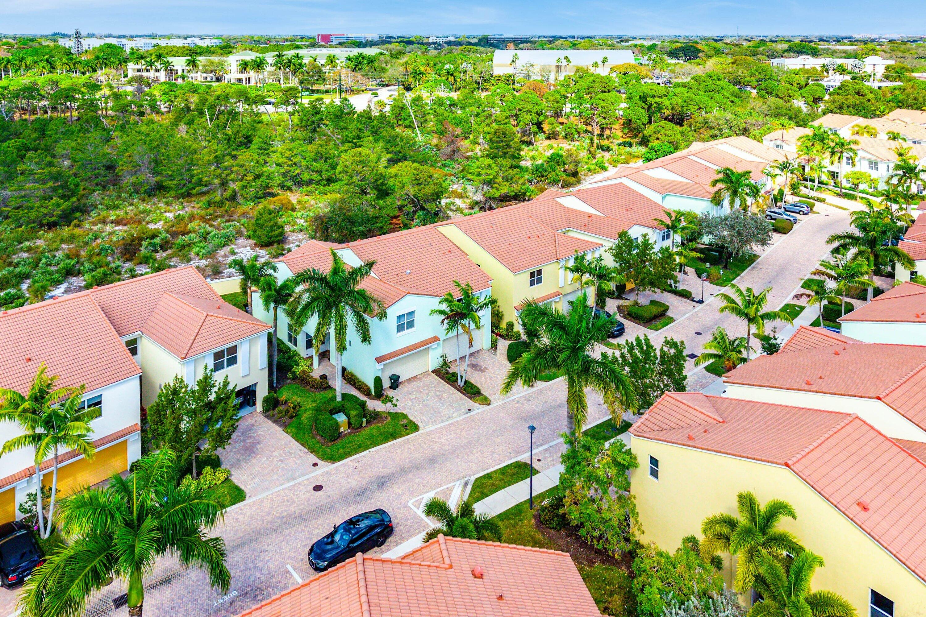 4853 NW 16th Terrace