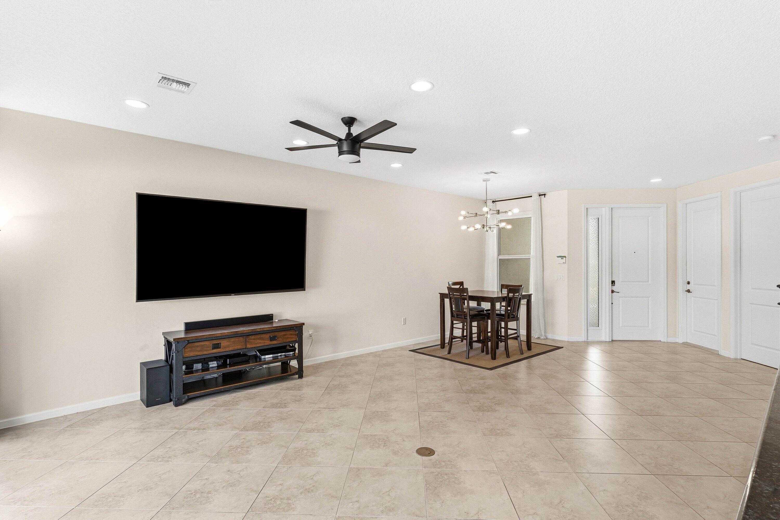 4853 NW 16th Terrace