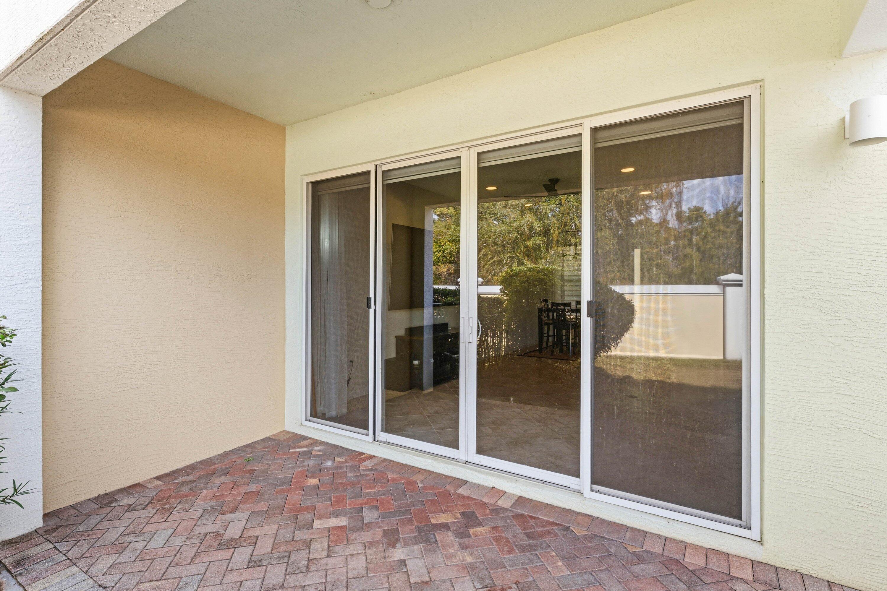 4853 NW 16th Terrace