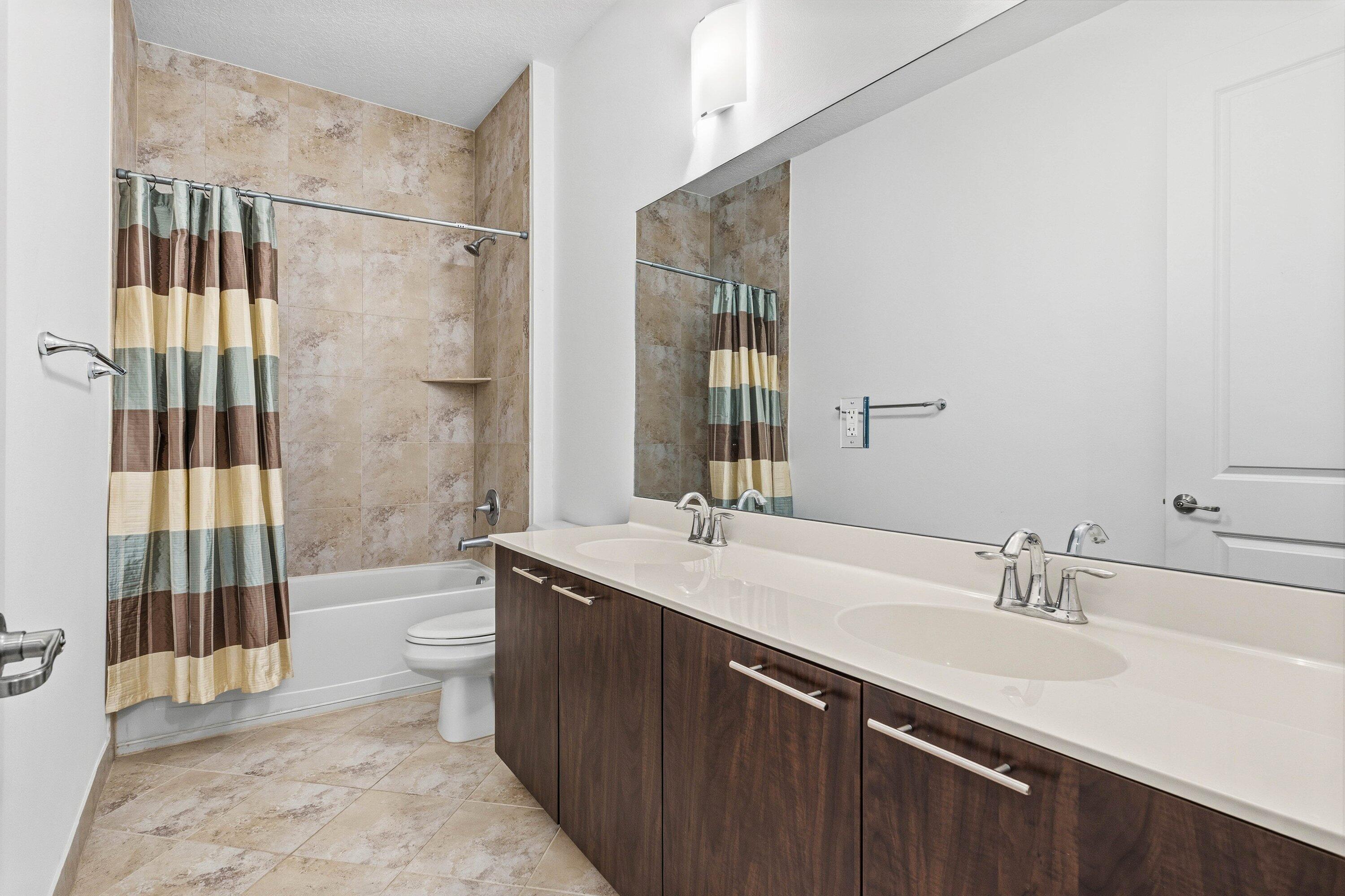 4853 NW 16th Terrace