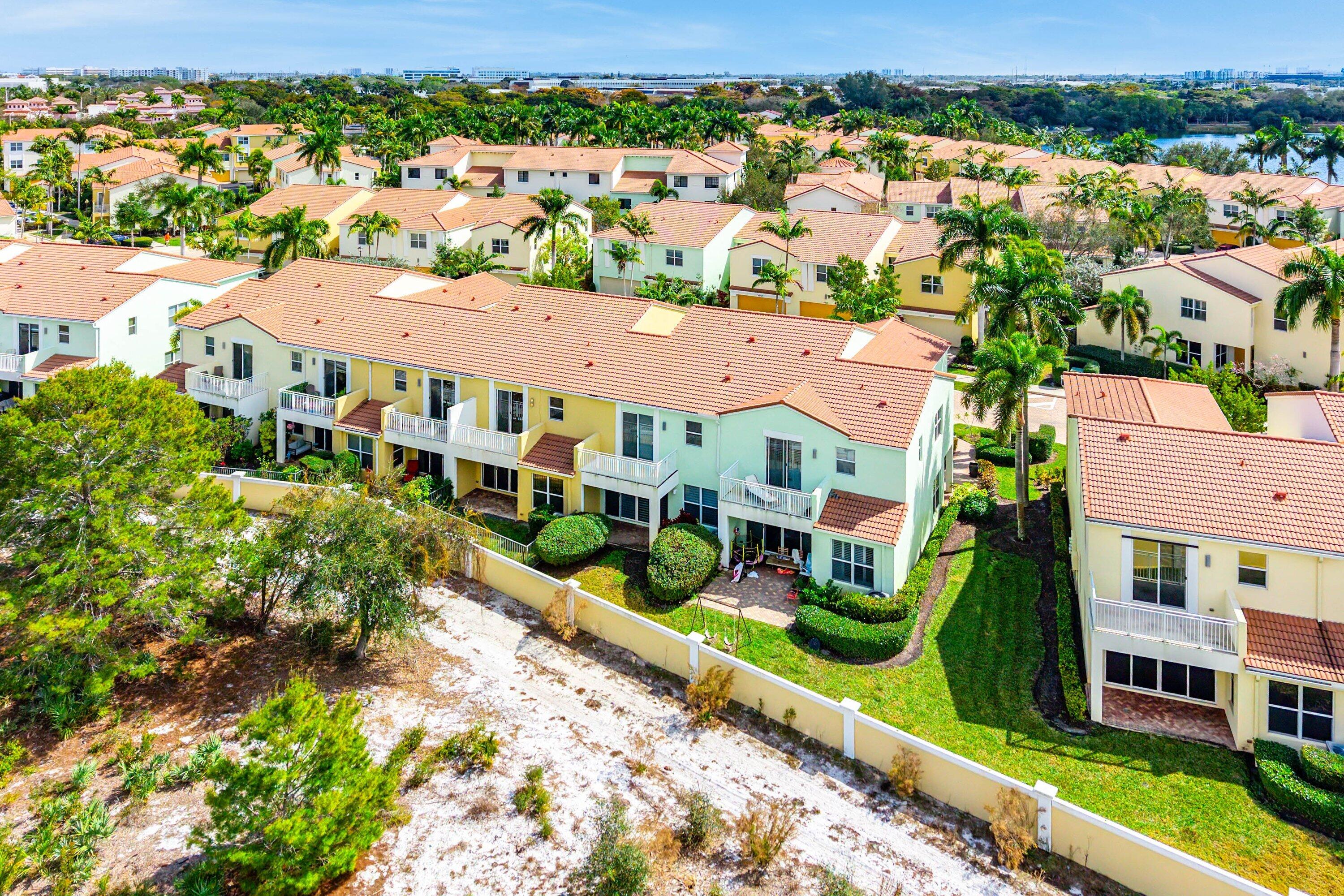 4853 NW 16th Terrace