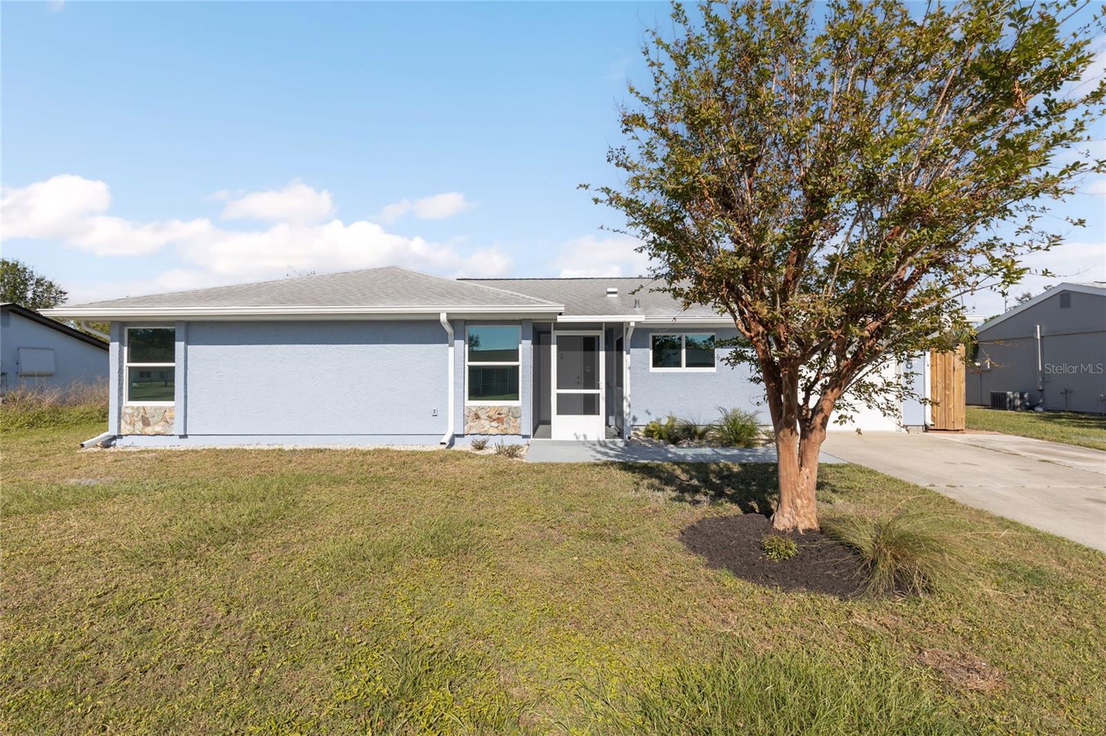 5744 KENWOOD DR