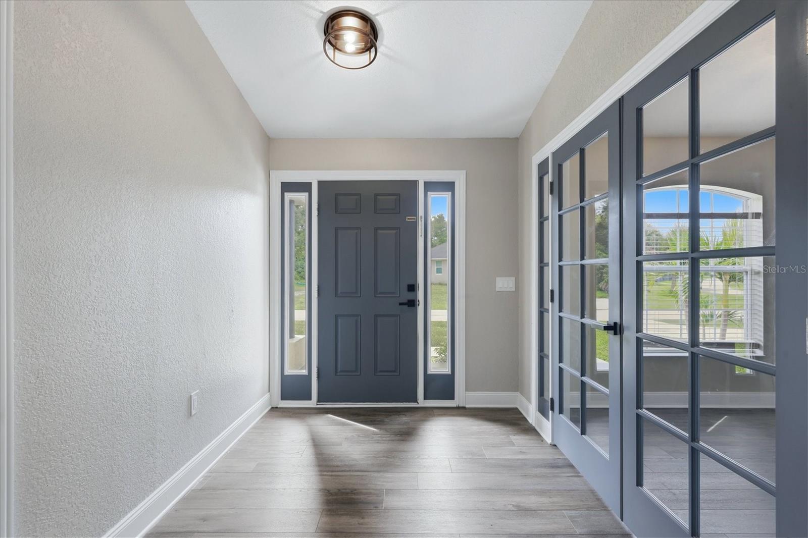 281 PEMBROKE DR