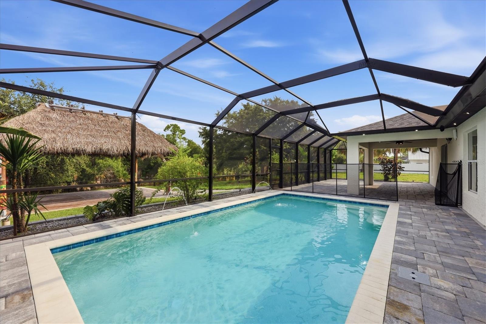 281 PEMBROKE DR