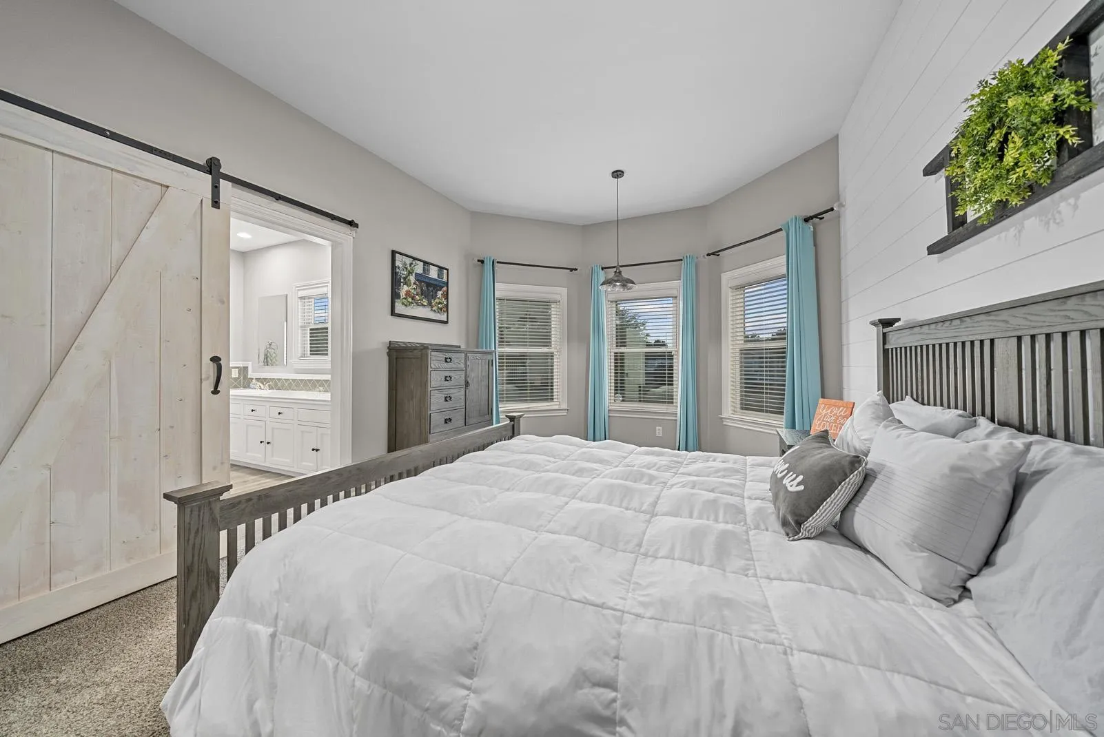 44140 La Paz St