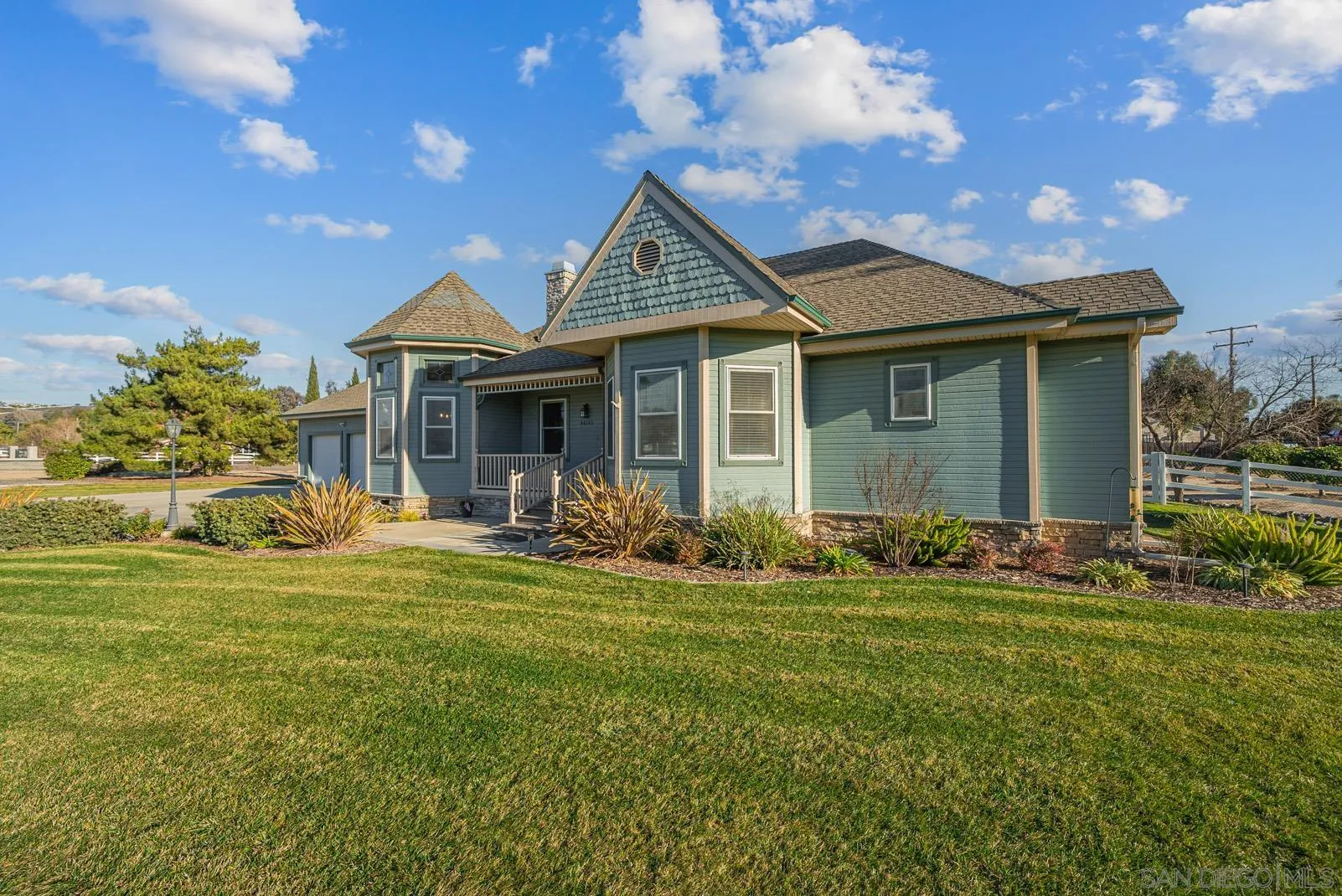 44140 La Paz St