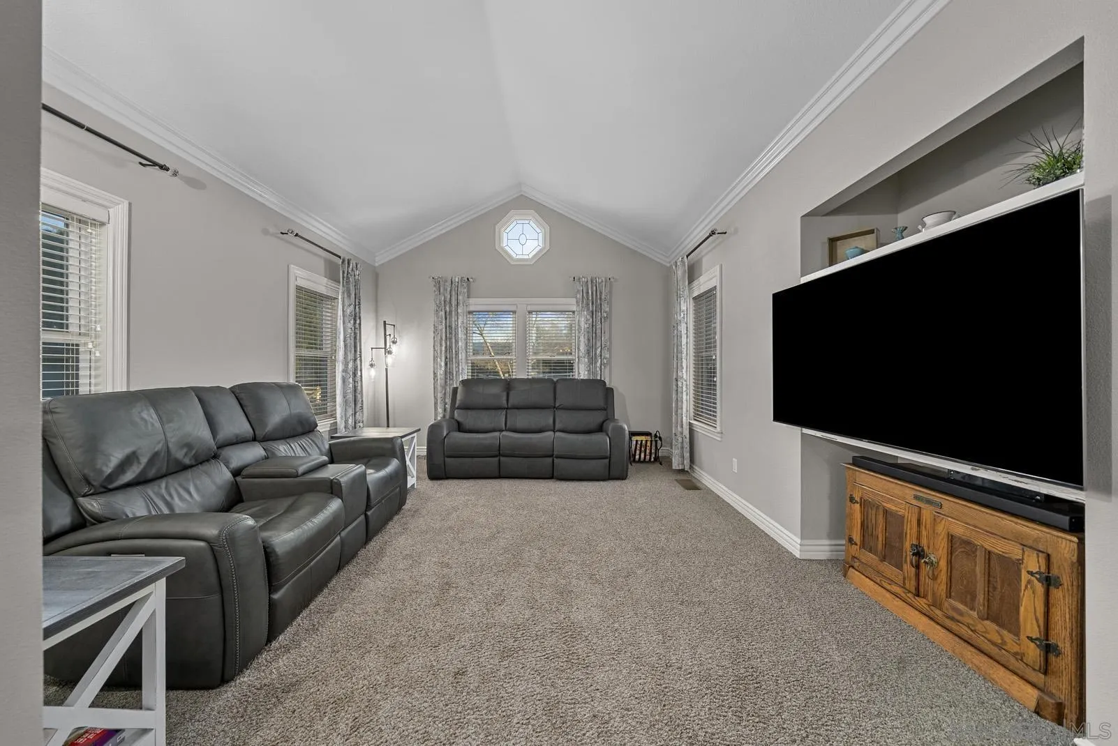 44140 La Paz St