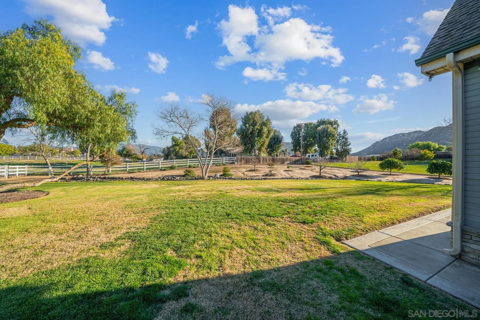44140 La Paz St