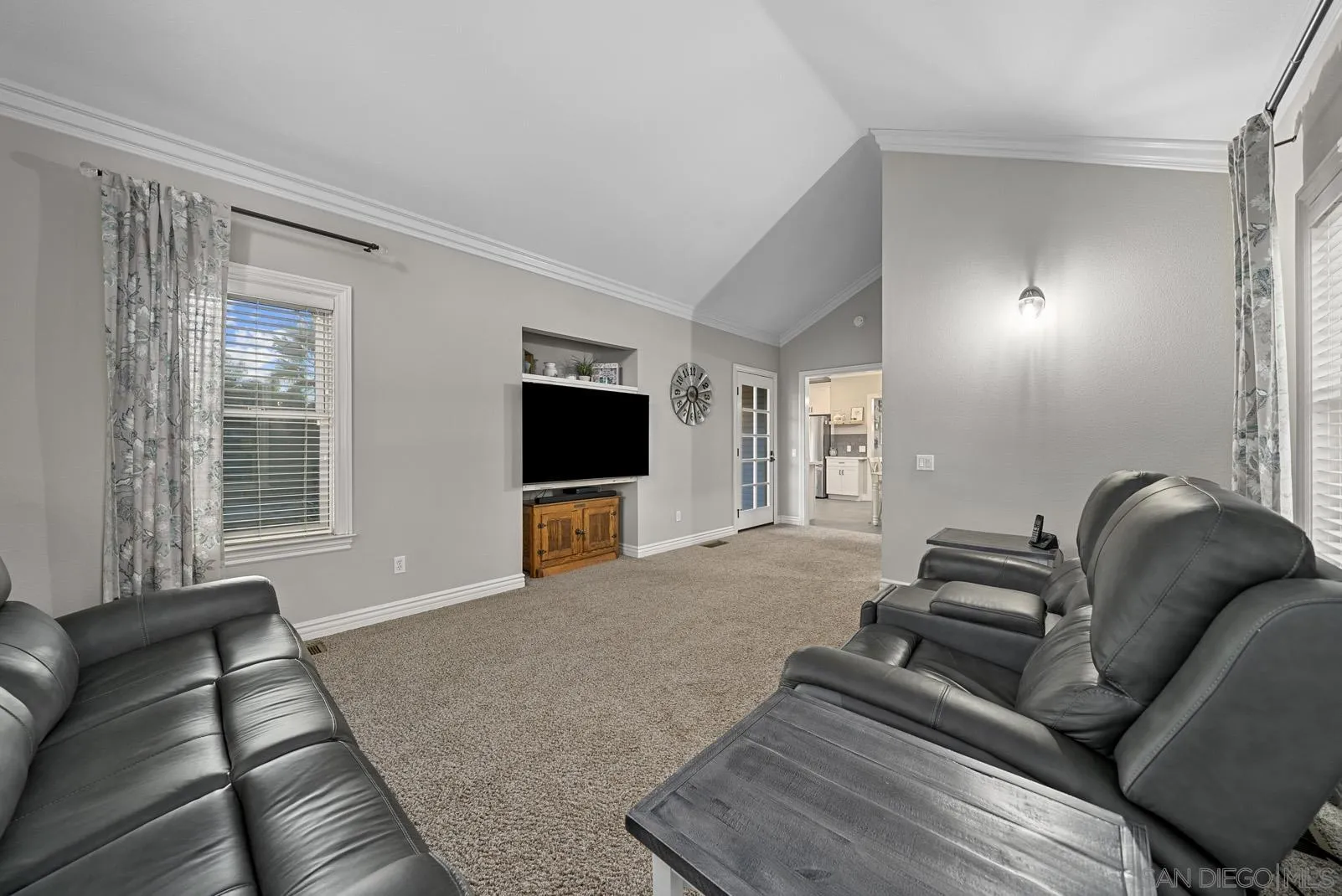 44140 La Paz St