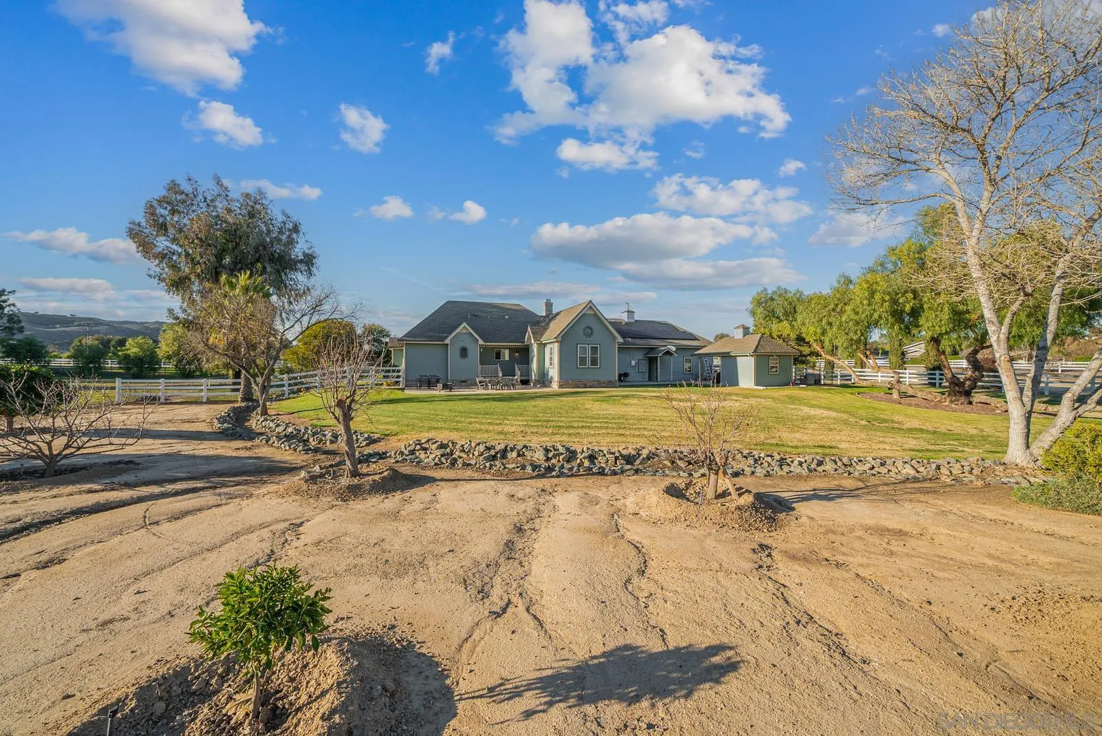 44140 La Paz St