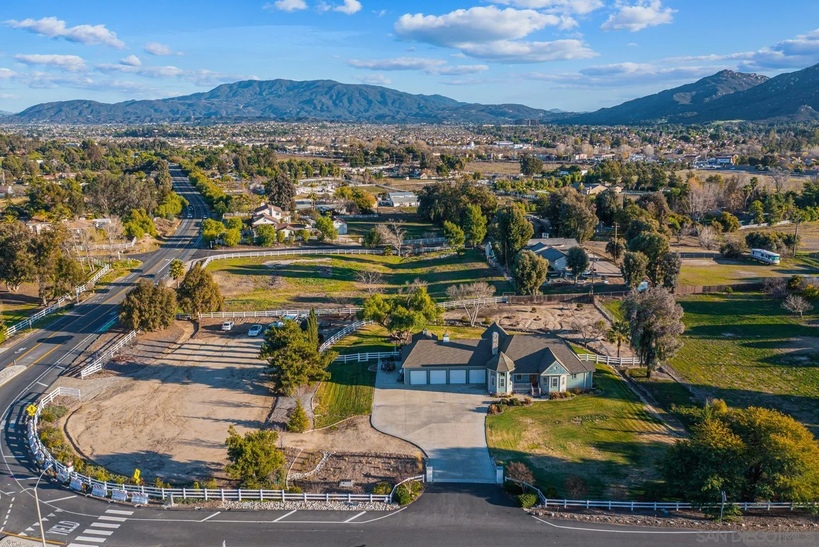 44140 La Paz St