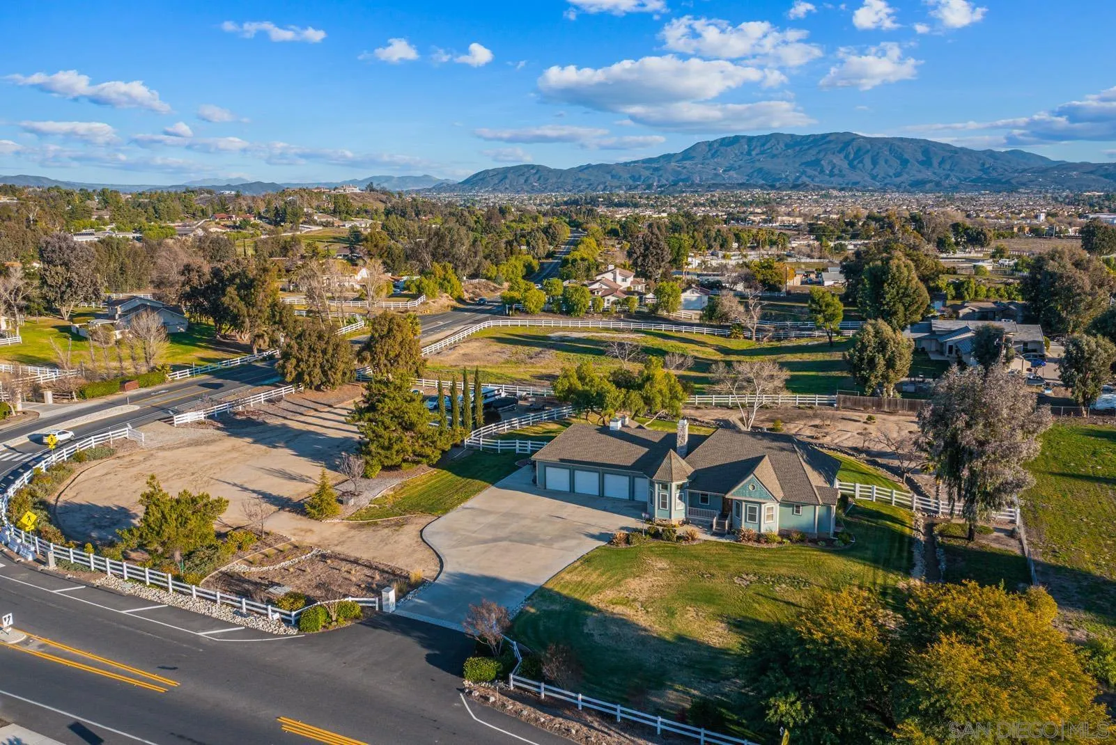 44140 La Paz St