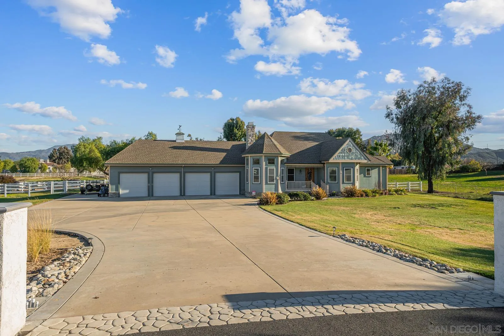 44140 La Paz St