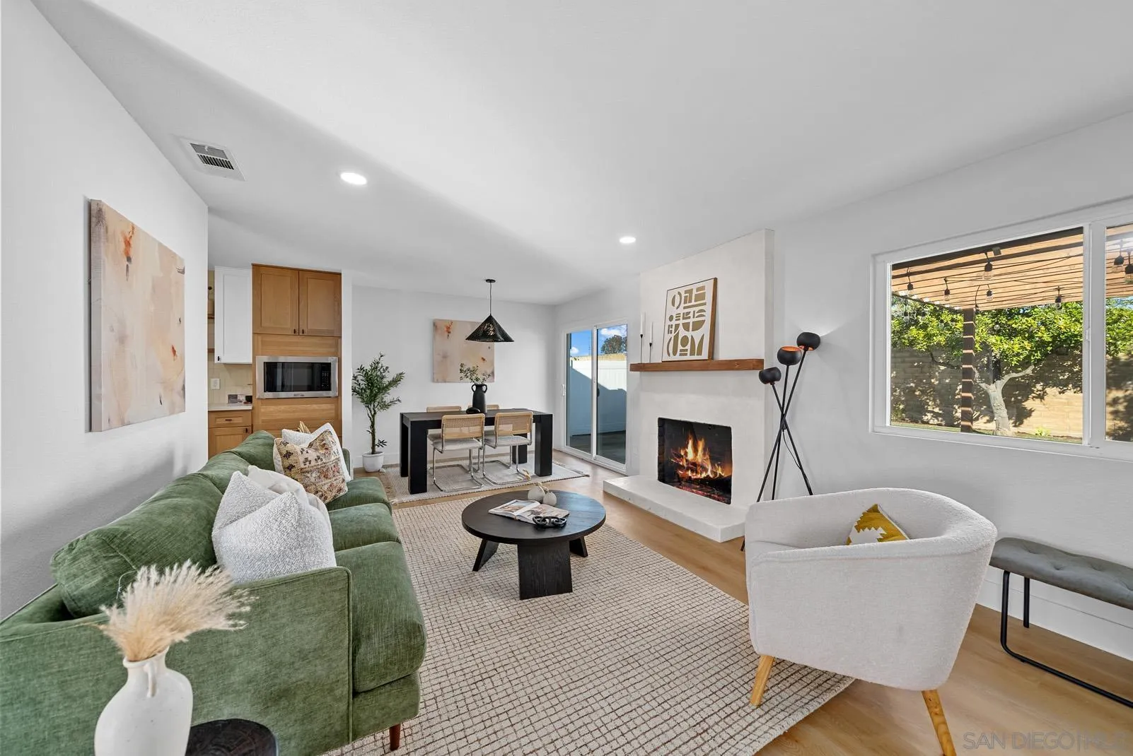 4491 Berwick Dr