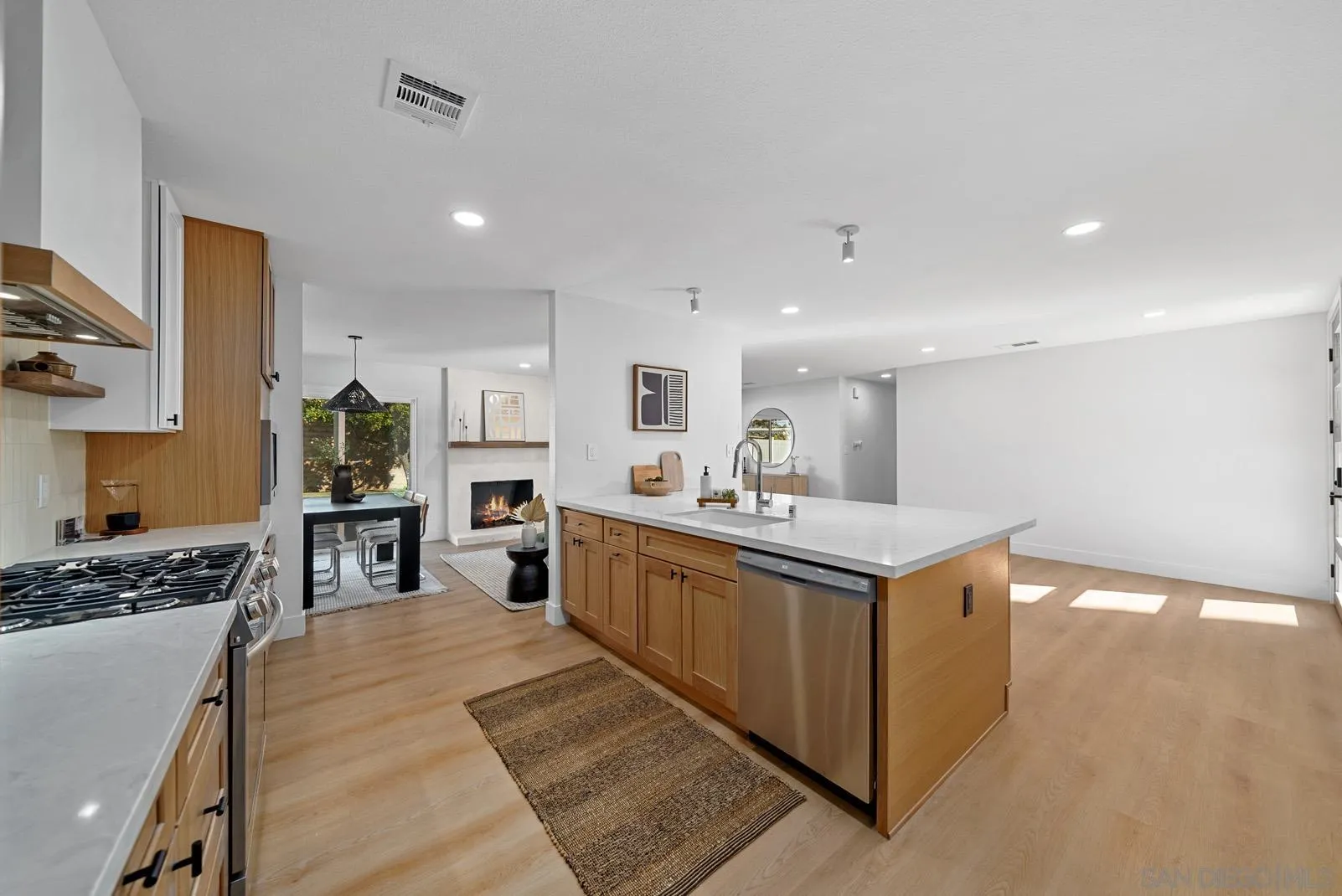 4491 Berwick Dr