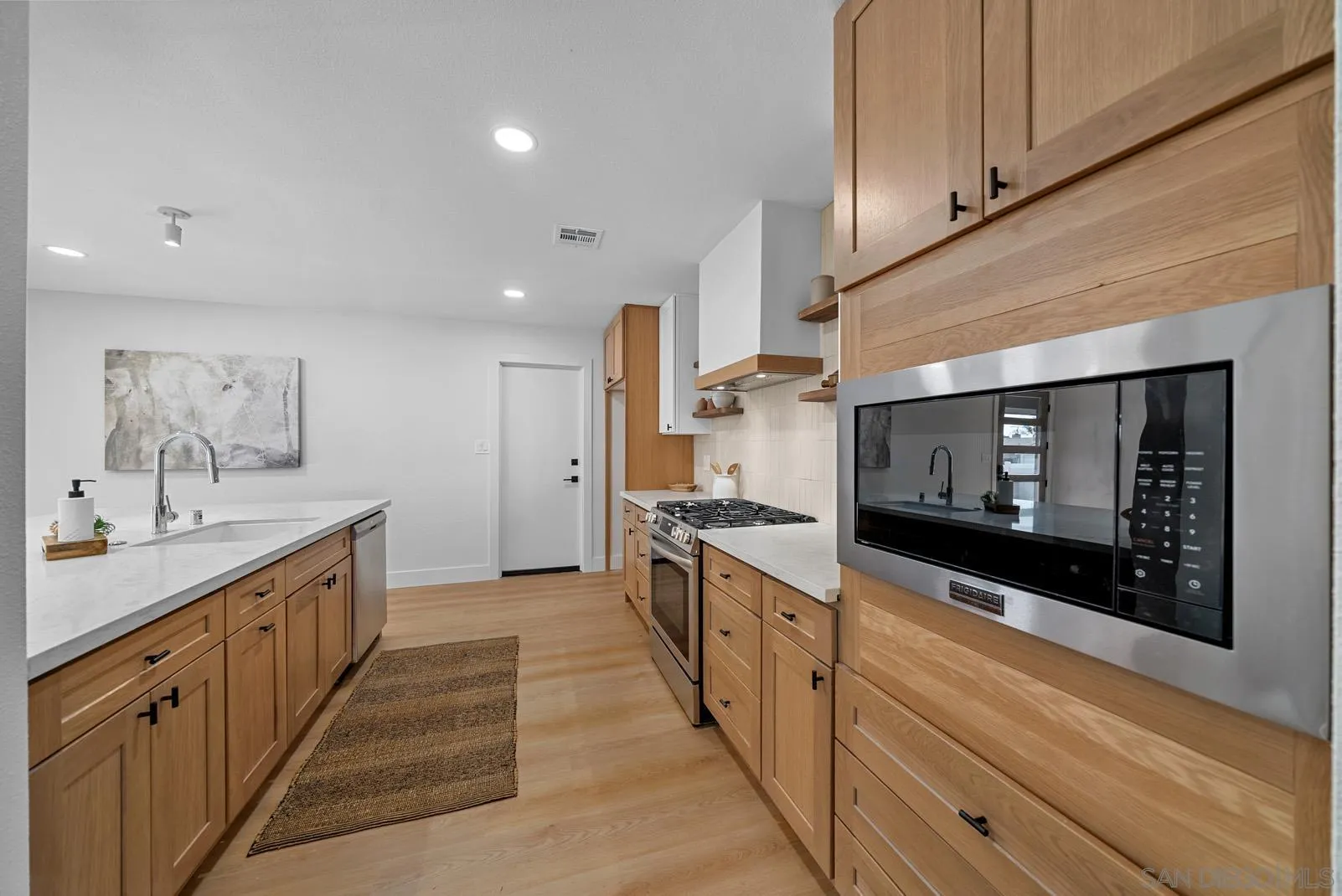 4491 Berwick Dr