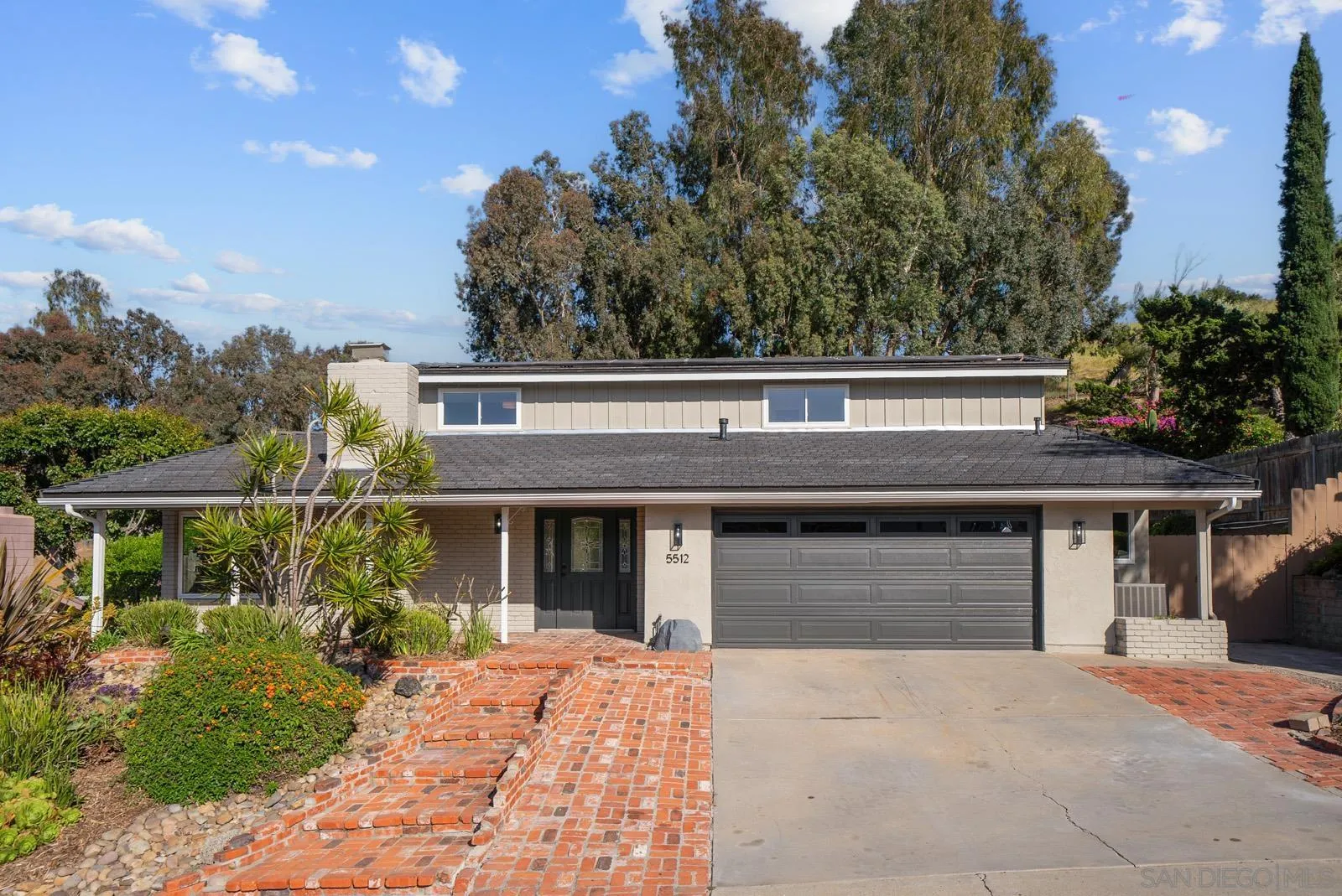 5512 Horse Ridge Way