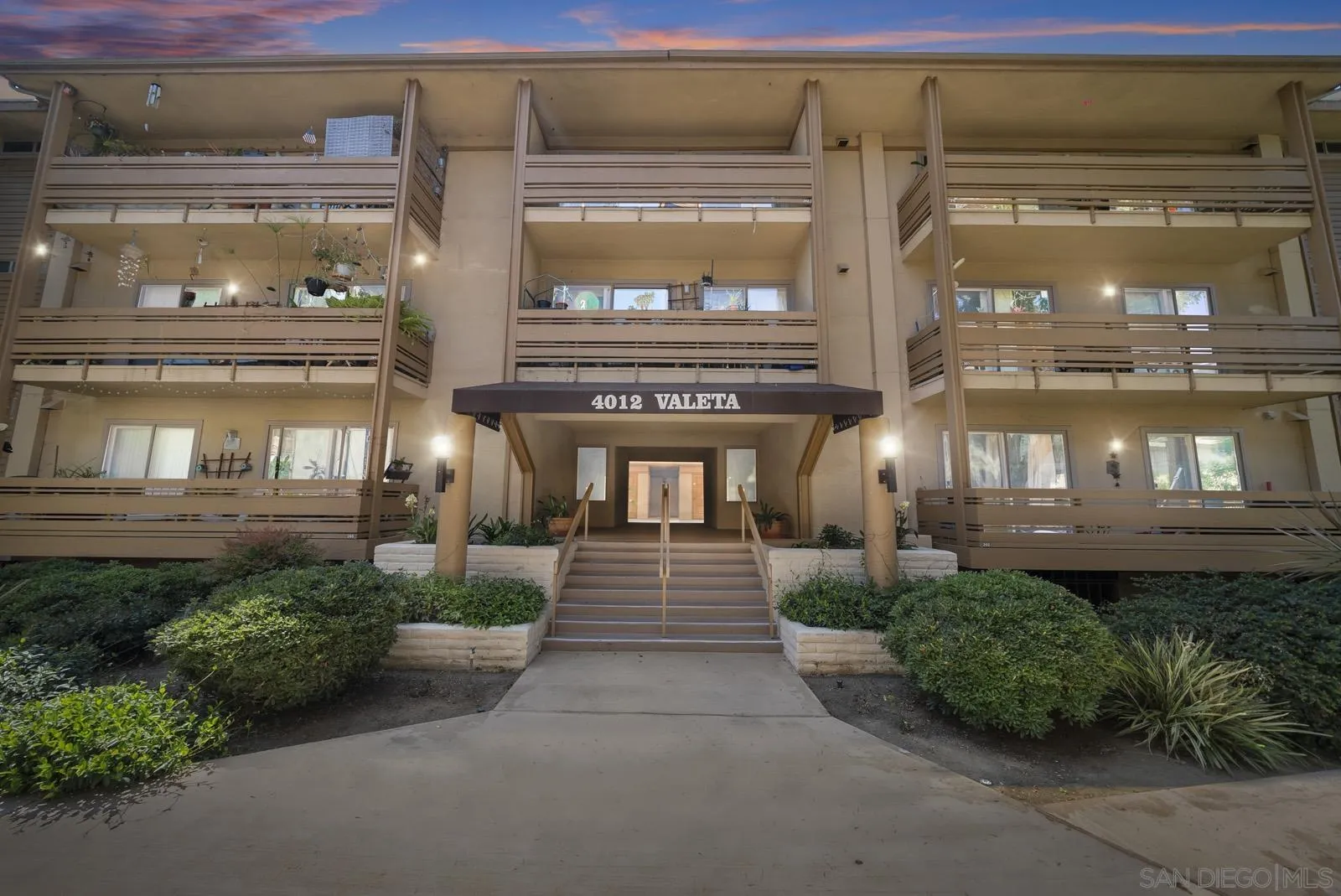 4012 Valeta St Unit 297