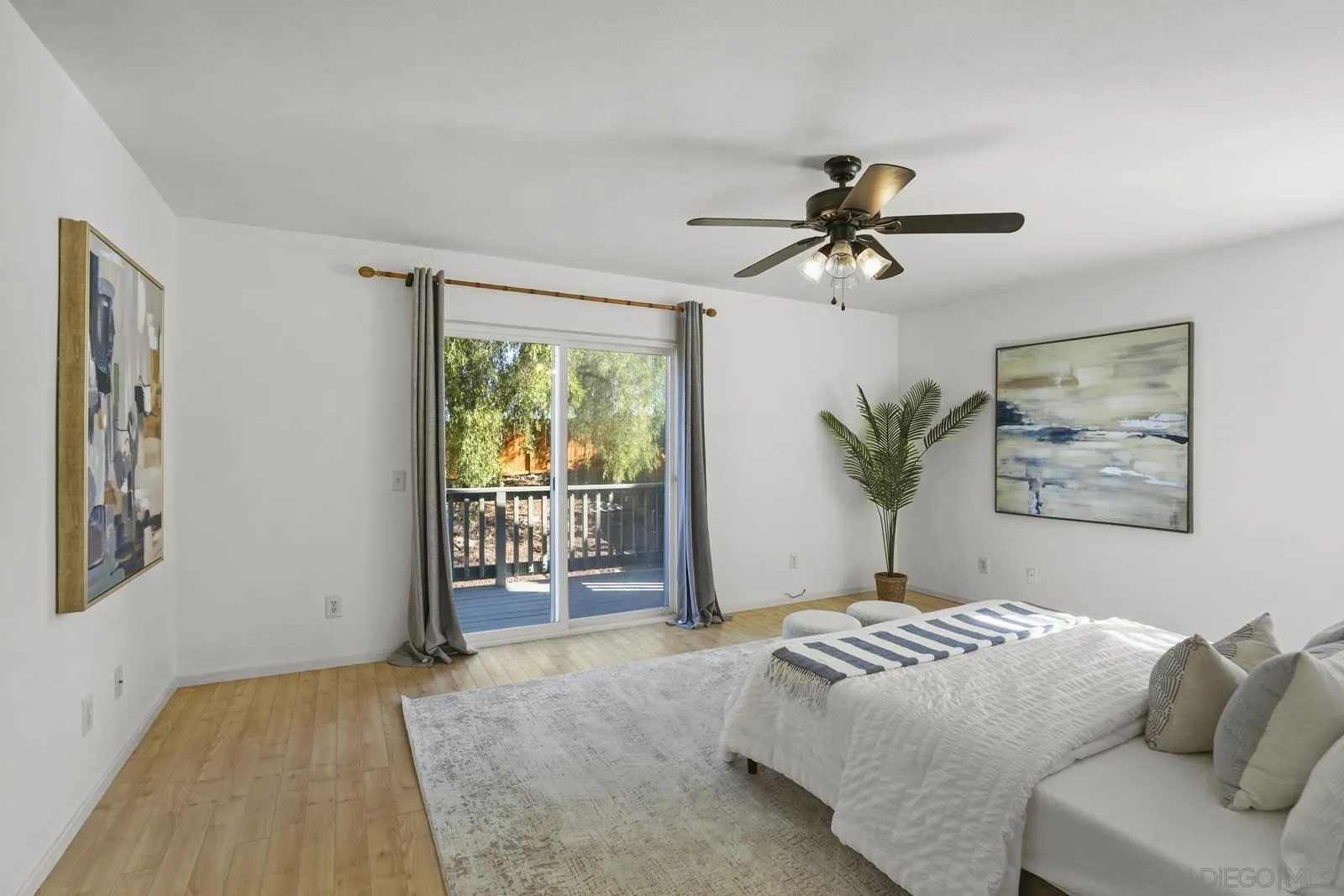 5464 Vista San Simeon