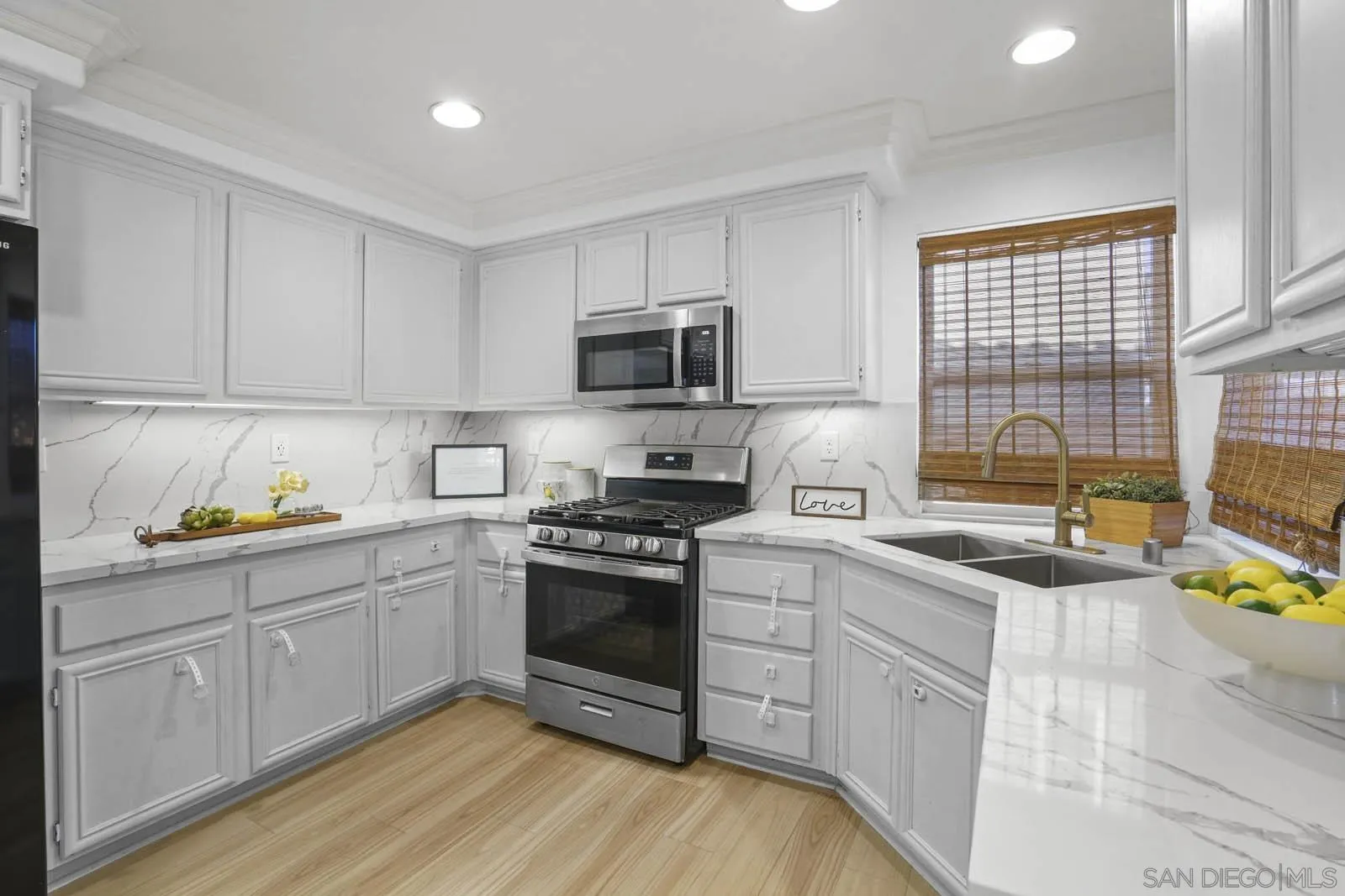 5464 Vista San Simeon