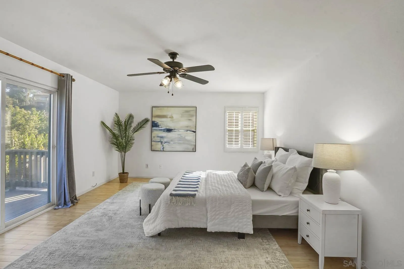 5464 Vista San Simeon