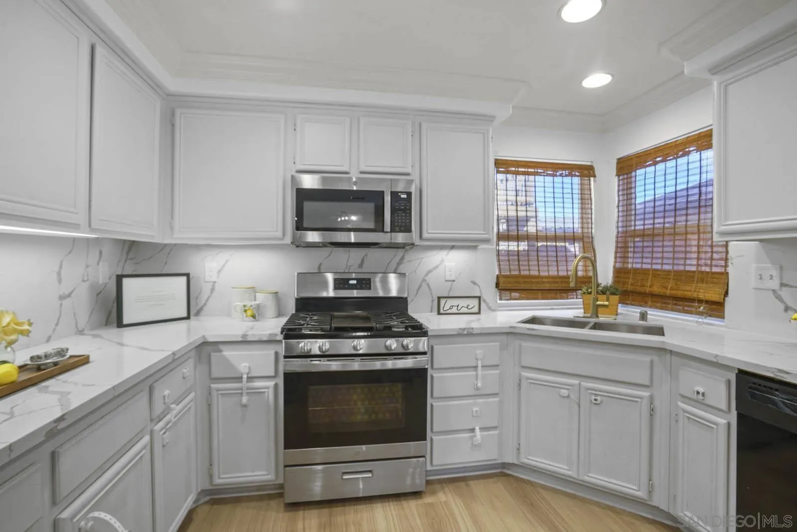 5464 Vista San Simeon