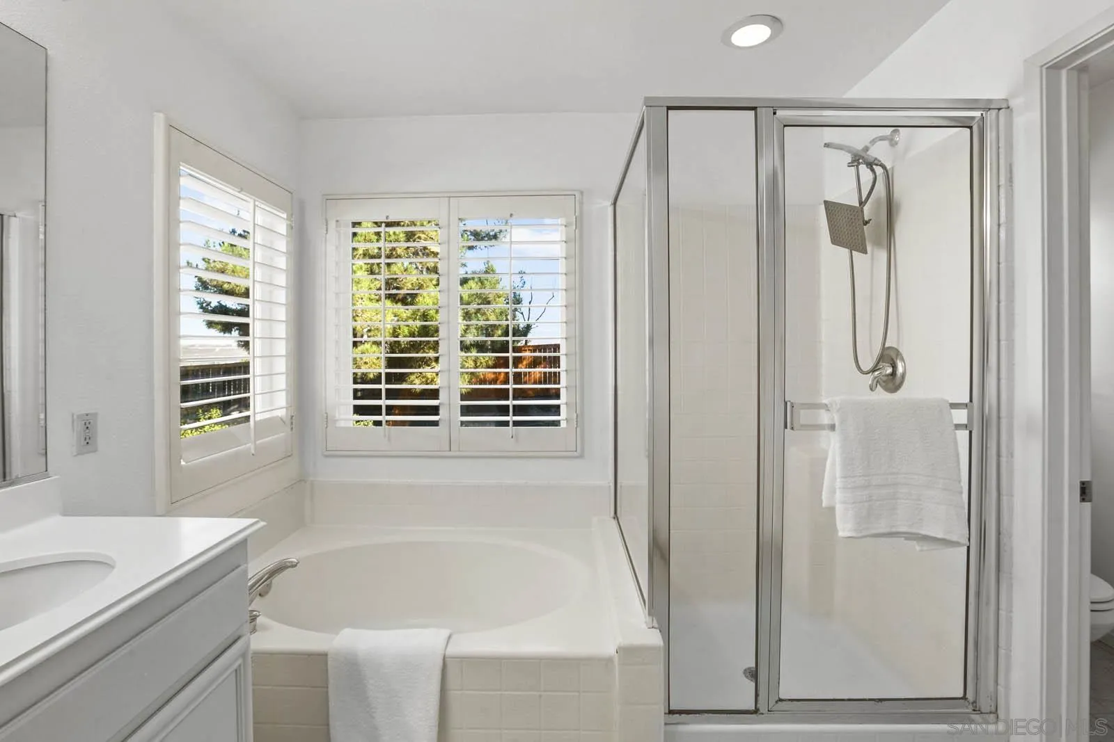 5464 Vista San Simeon